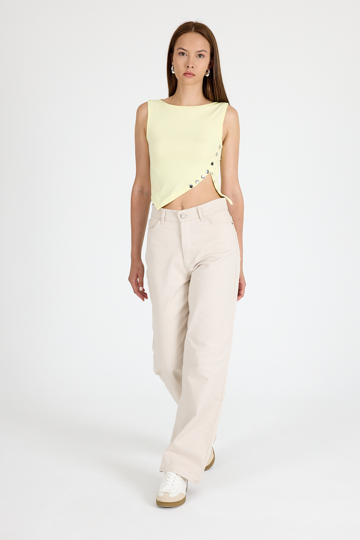 Sarı Çıt Detaylı Asimetrik Kesim Kolsuz Bluz 2494 - RAYS