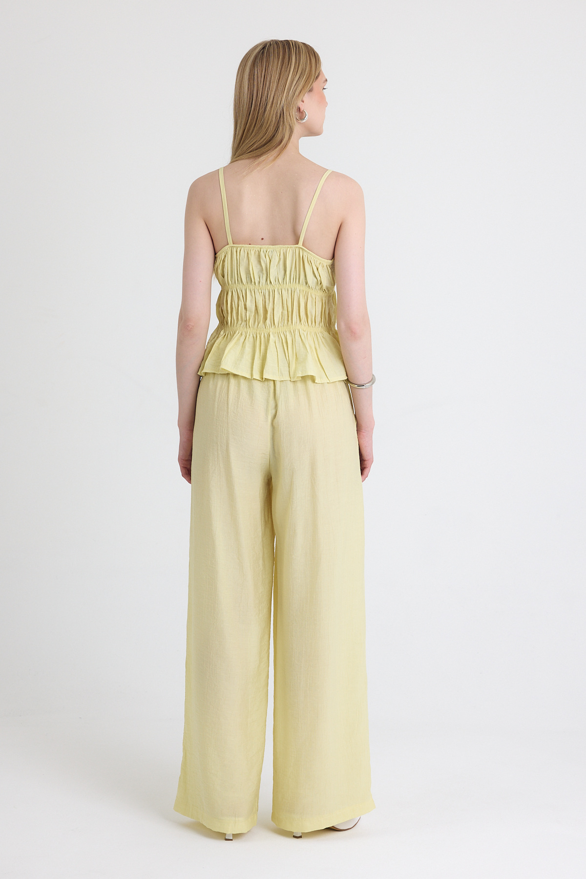 Sarı Fırfırlı Askılı Bluz ve Geniş Paça Pantolon Takımı 5216 - 5