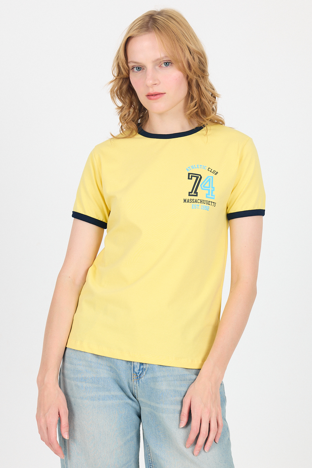 Sarı Yazı Baskılı Regular Fit Ribana Detaylı Tişört 6325 