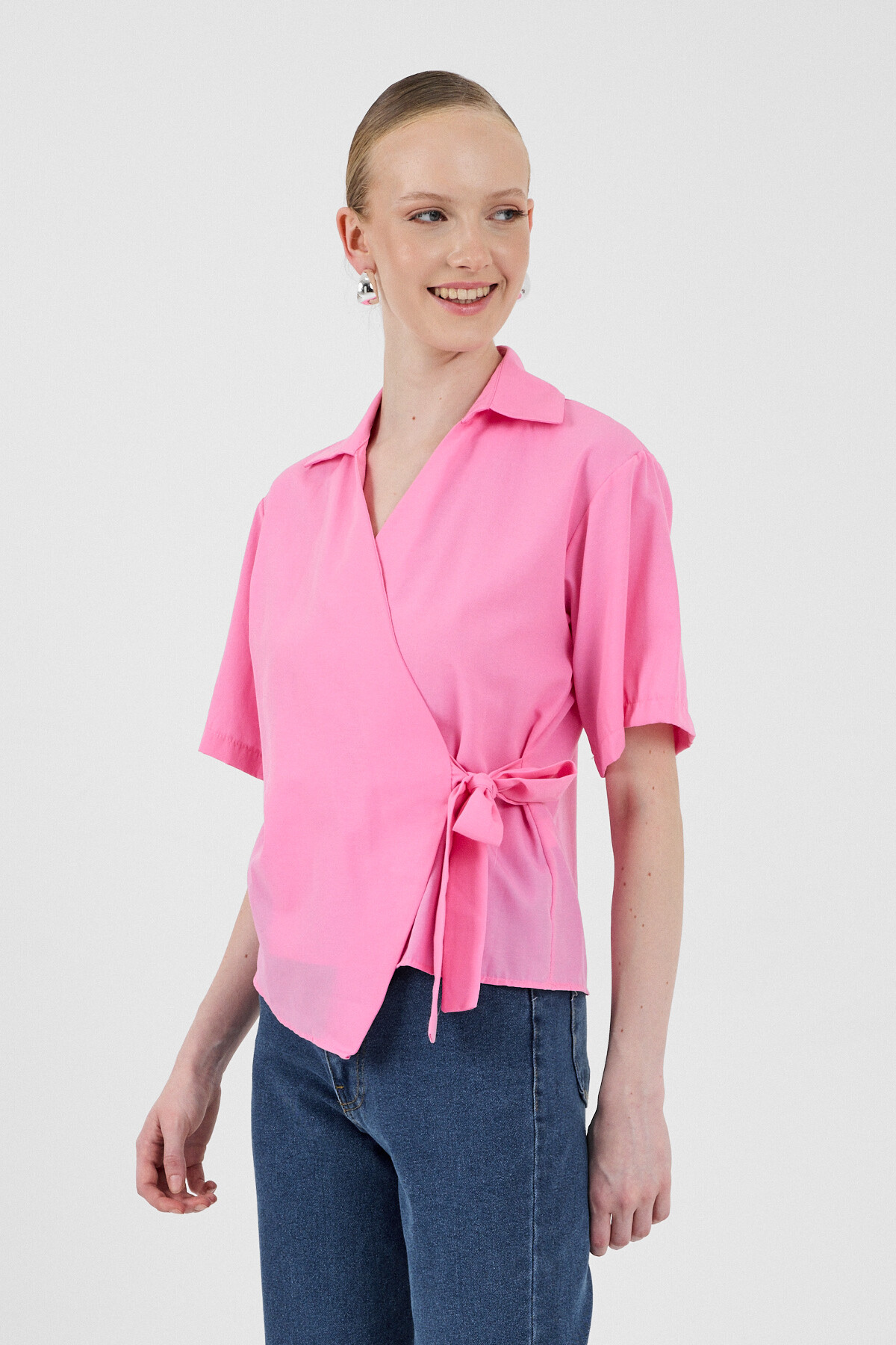 Şeker Pembe Kısa Kol Yan Bağlama Detaylı Bluz 8095A - RAYS