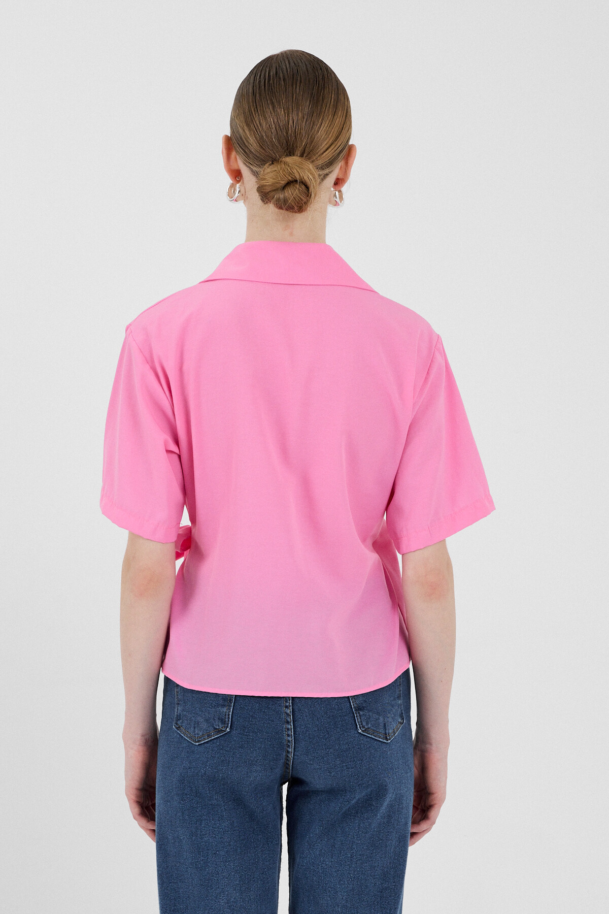 Şeker Pembe Kısa Kol Yan Bağlama Detaylı Bluz 8095A - 5