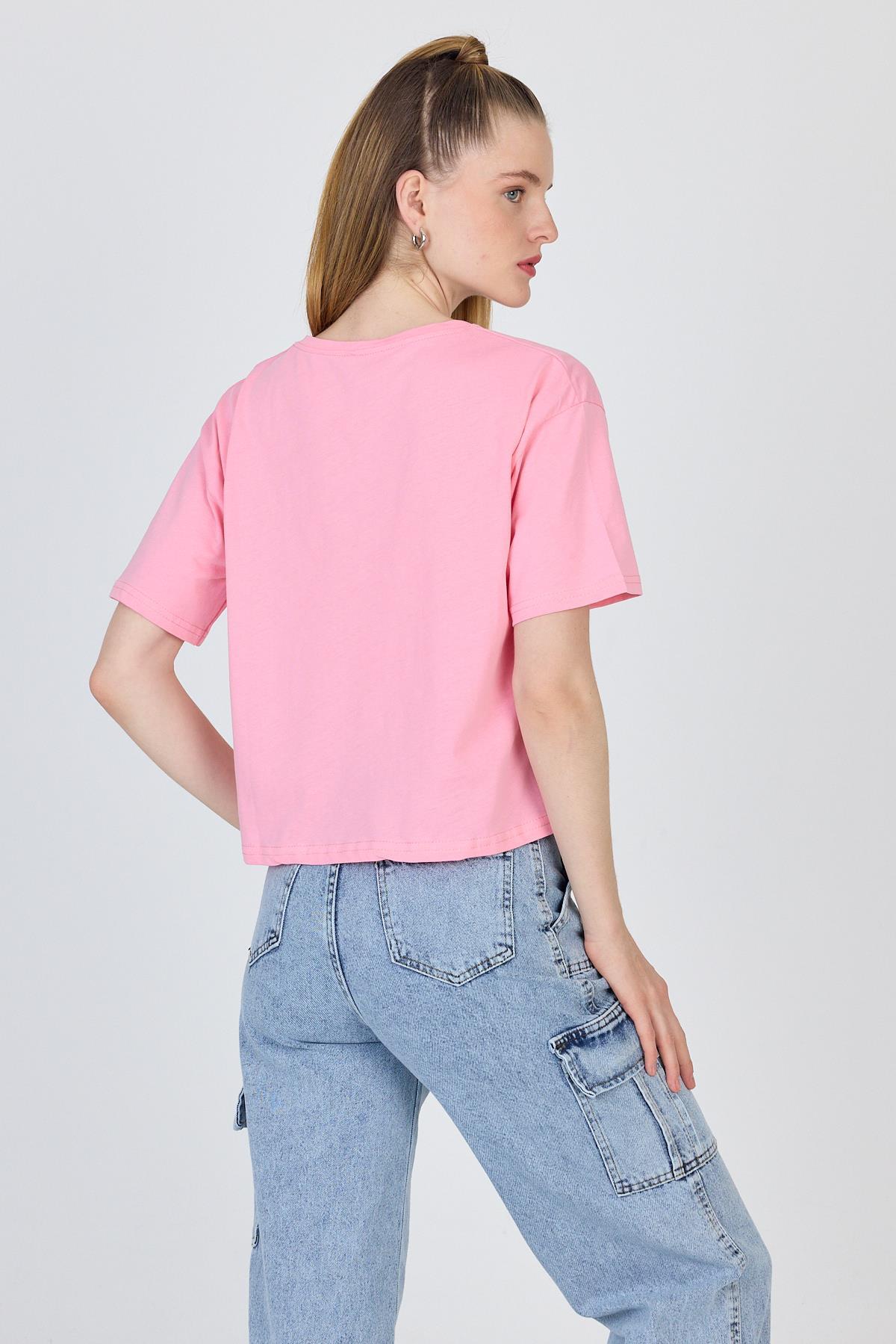 Şeker Pembe Yazı Nakışlı Crop Tişört 25259 - 6