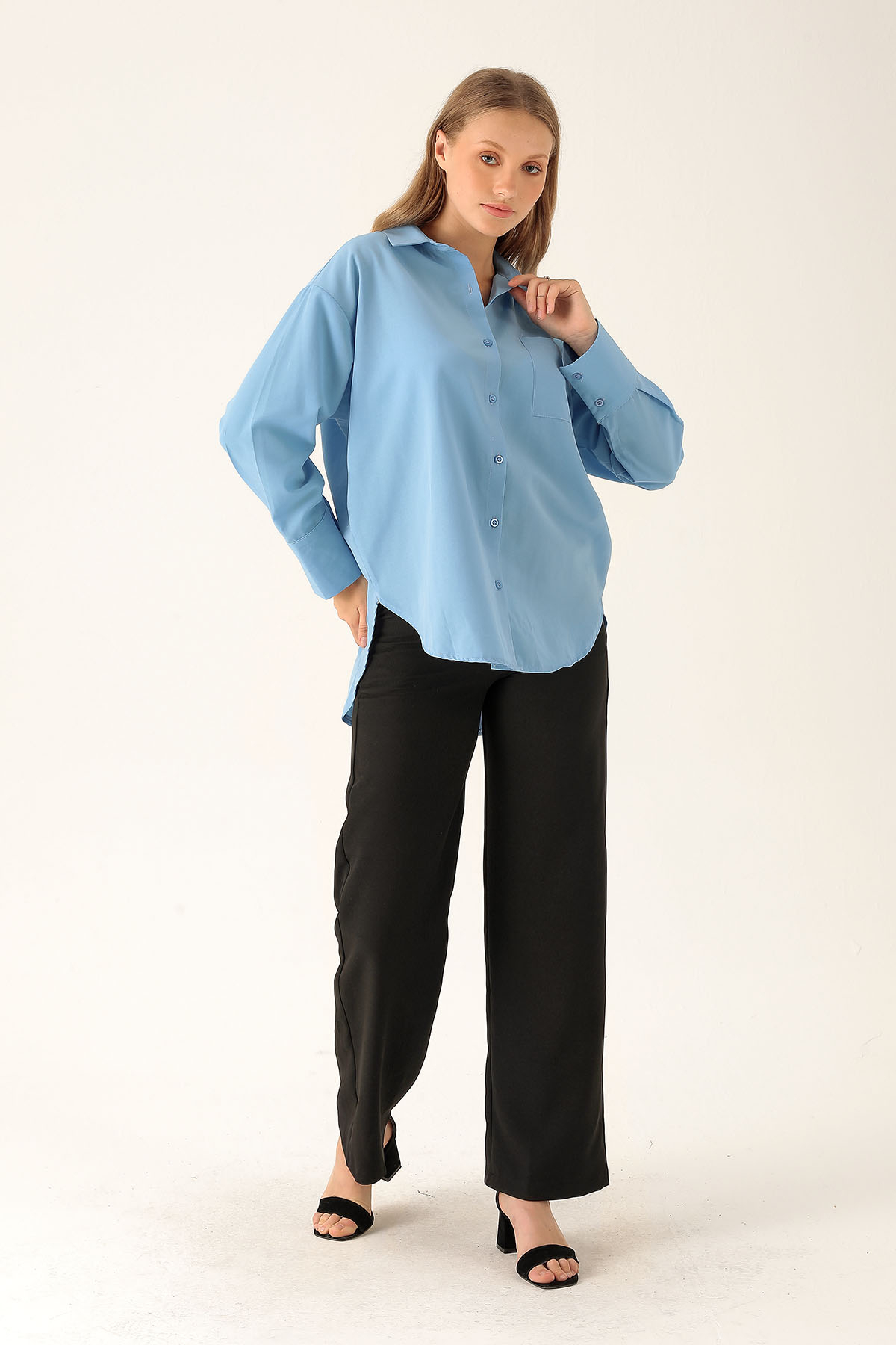 Sırt Düğmeli Tek Cepli Bayan Gömlek - 6500A Mavi - 5