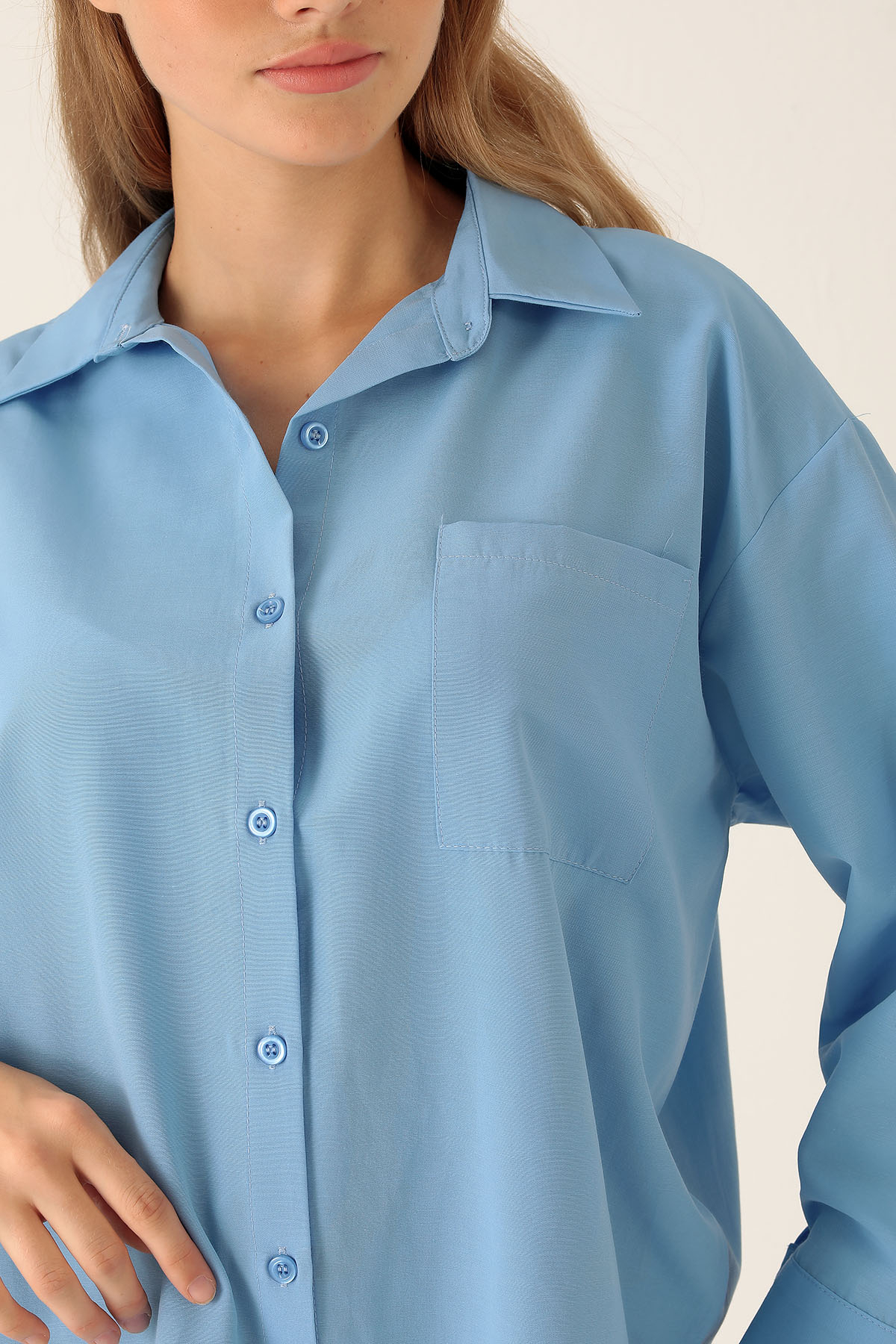 Sırt Düğmeli Tek Cepli Bayan Gömlek - 6500A Mavi - 6