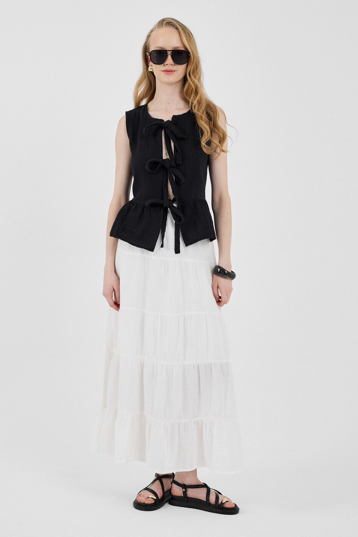 Siyah %100 Pamuk Müslin Fırfır ve Bağlama Detaylı Bluz 4827A - 3