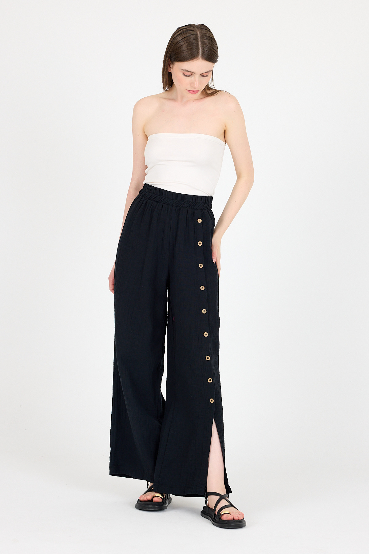 Siyah %100 Pamuk Müslin Yanı Düğmeli Yırtmaçlı Geniş Paça Pantolon 4704A - RAYS