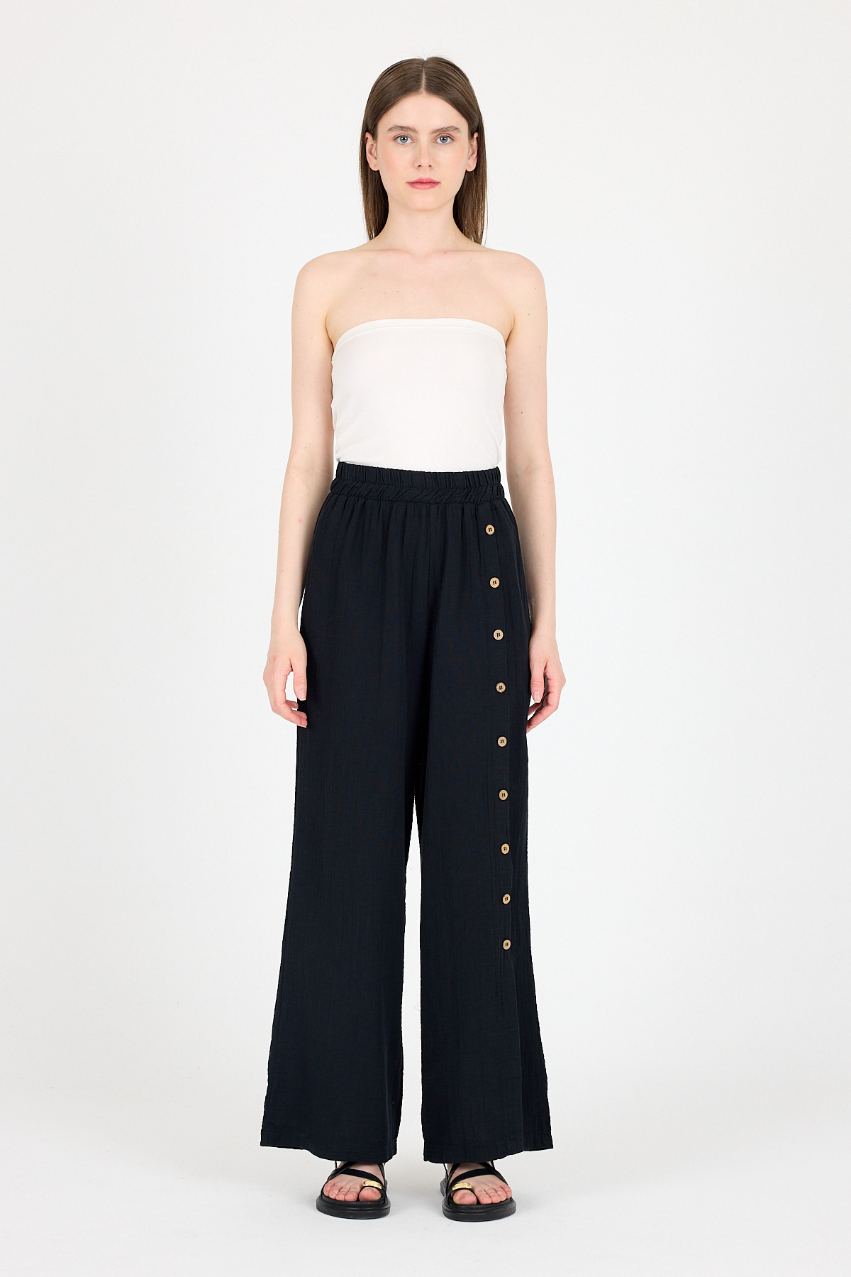 Siyah %100 Pamuk Müslin Yanı Düğmeli Yırtmaçlı Geniş Paça Pantolon 4704A - RAYS