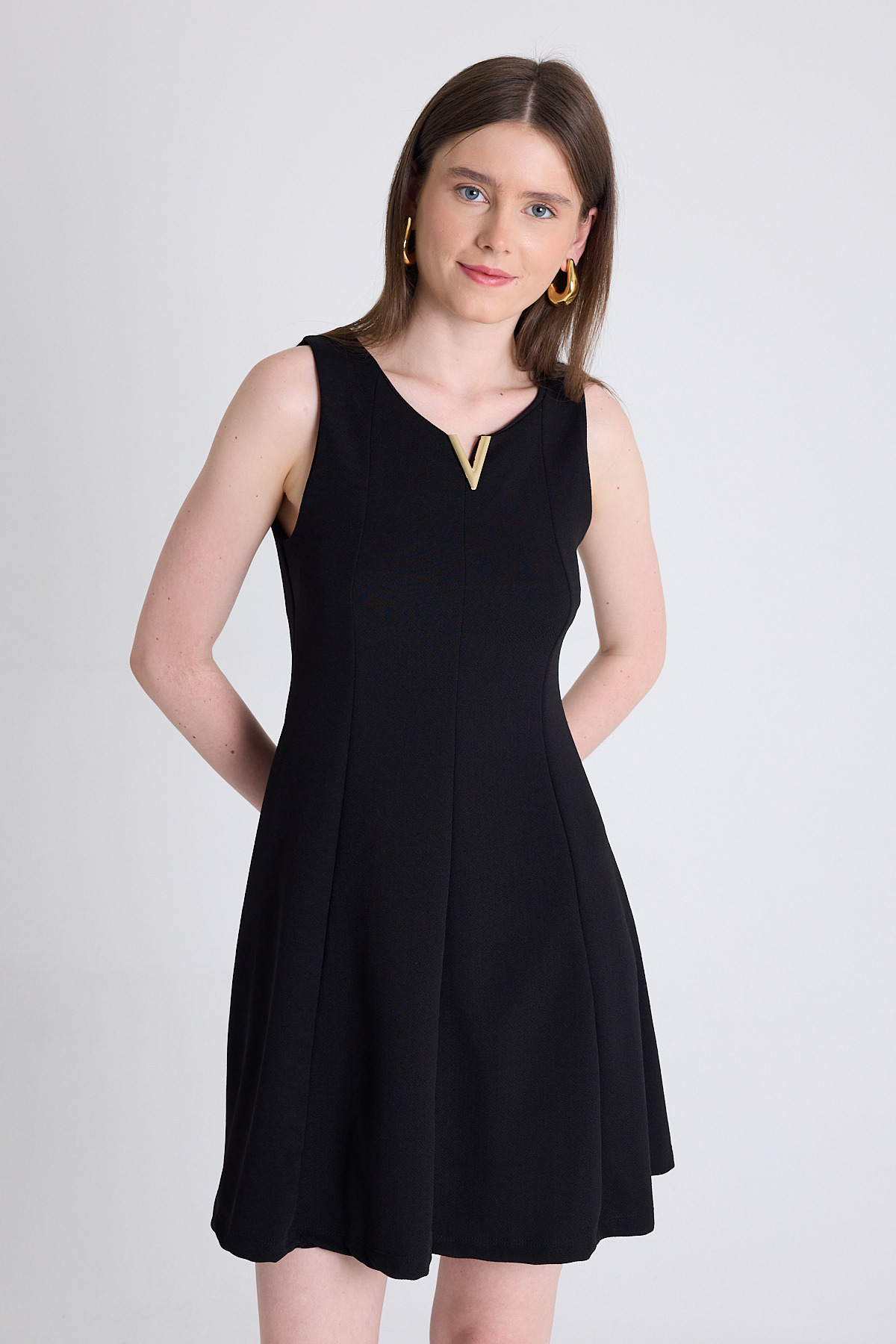 Siyah Aksesuar Detaylı Kolsuz Mini Elbise 2238 - 3