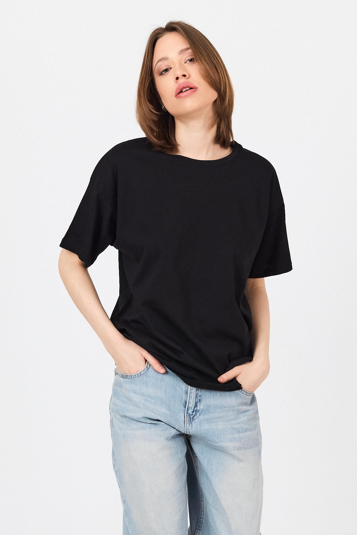 Siyah Arka Yazı Baskılı Kalpli %100 Pamuk Oversize Tişört 2150-33M - RAYS