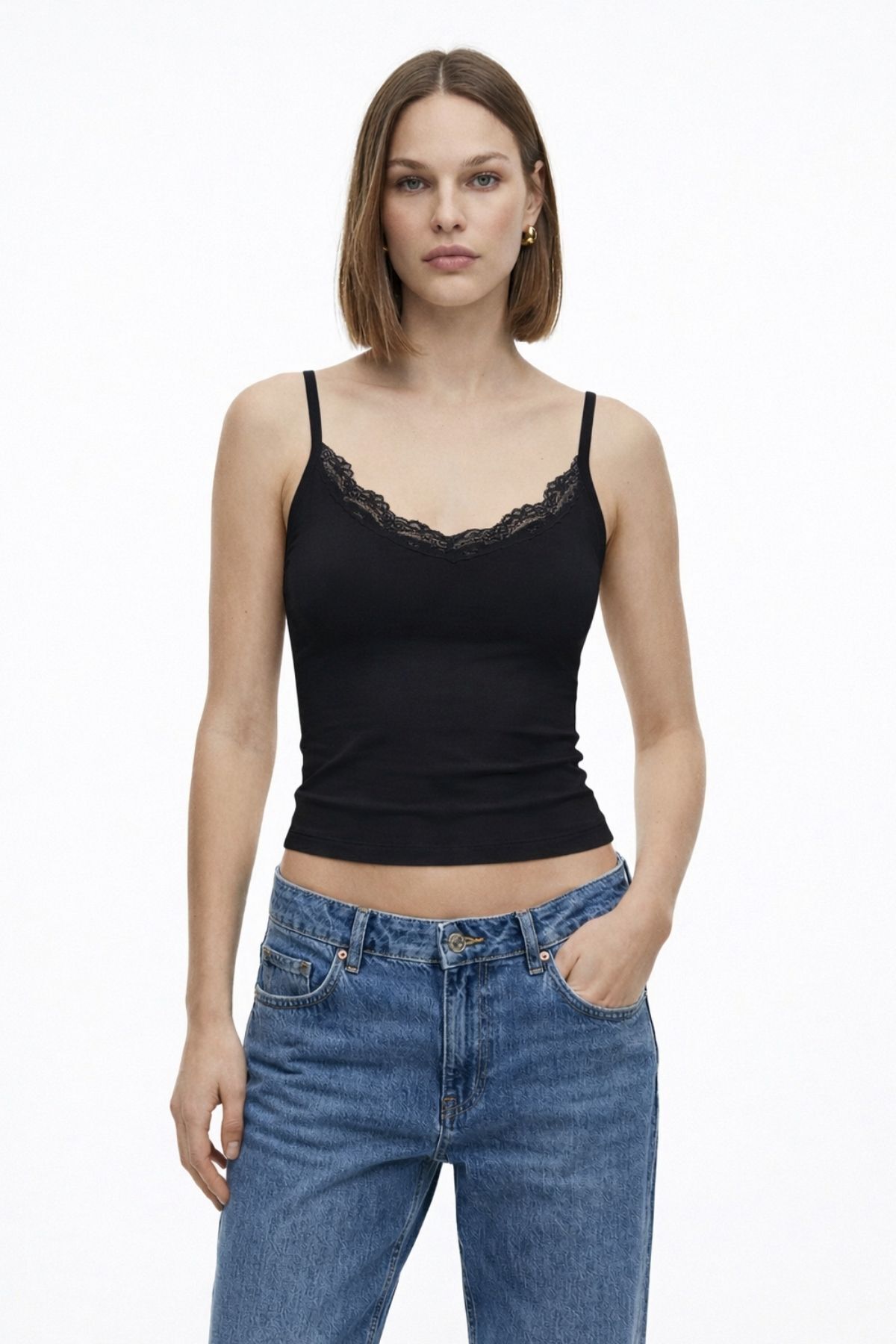 Siyah Askılı Dantel Yaka Bluz 2770 - RAYS