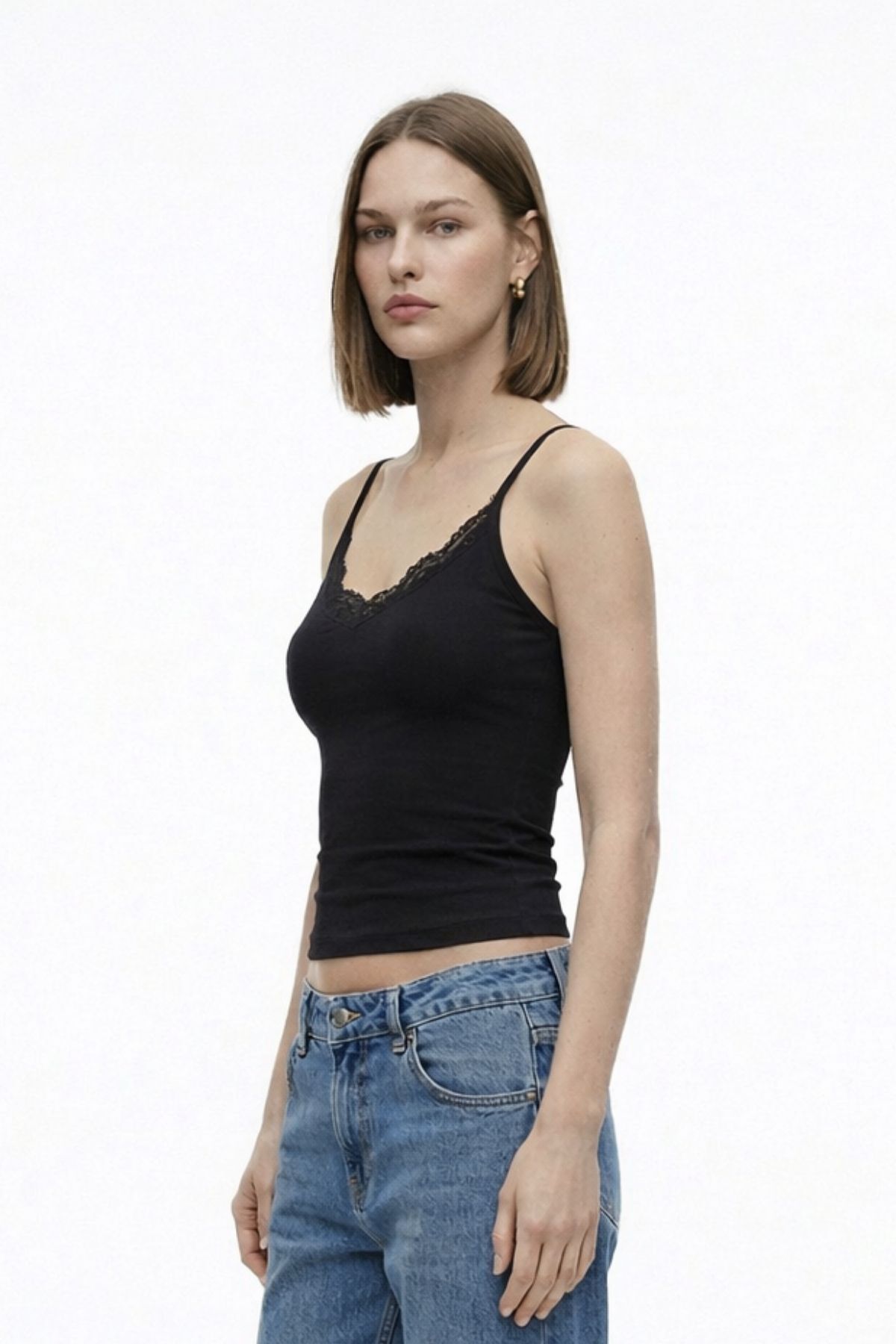 Siyah Askılı Dantel Yaka Bluz 2770 - RAYS