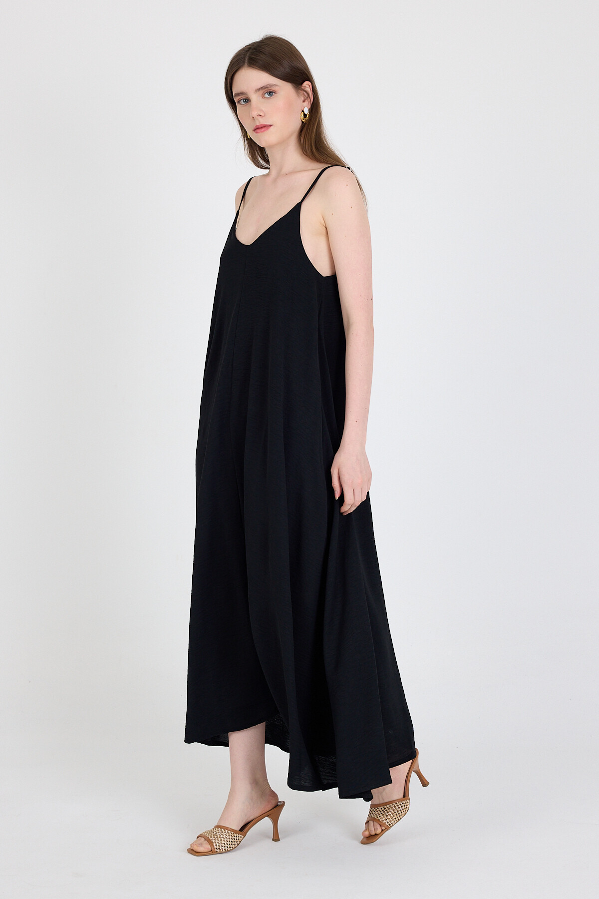 Siyah Askılı V Yaka Bol Kesim Dokuma Elbise 20003 - RAYS