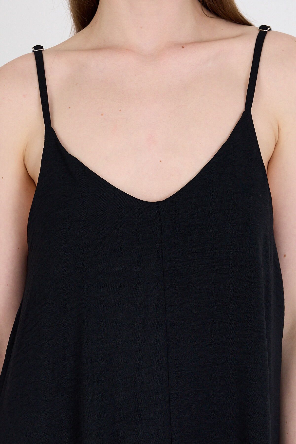 Siyah Askılı V Yaka Bol Kesim Dokuma Elbise 20003 - 4