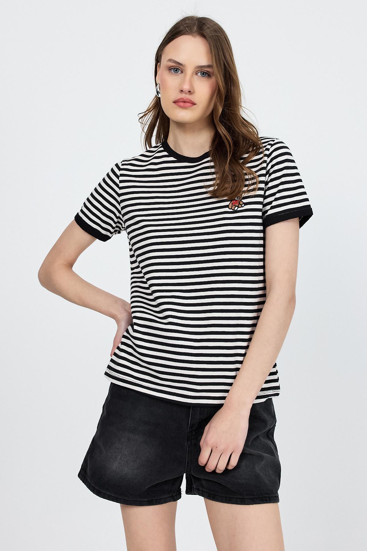 Siyah Ayı İşlemeli Çizgili Tişört 6470 - 6