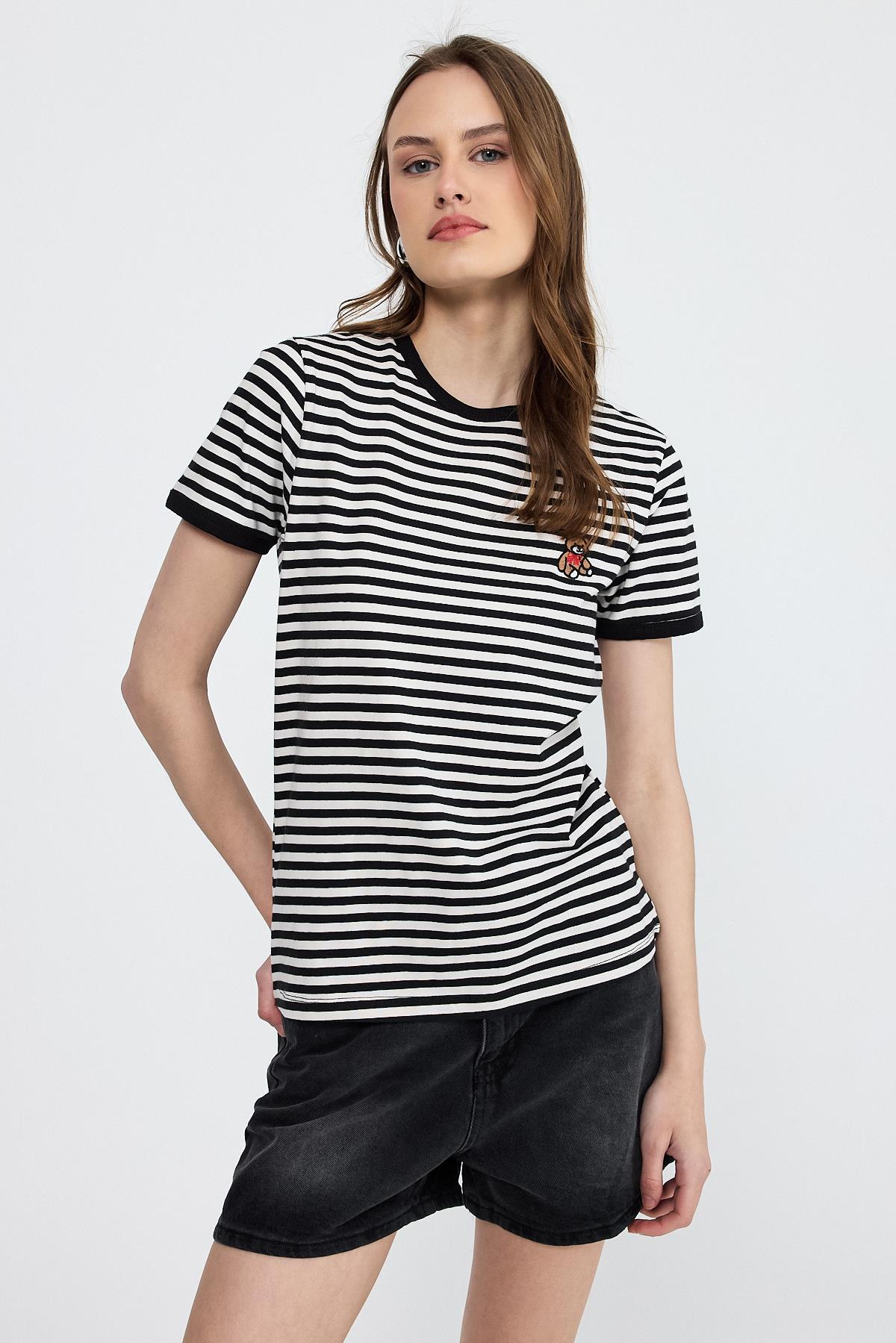 Siyah Ayı İşlemeli Çizgili Tişört 6470 - 2