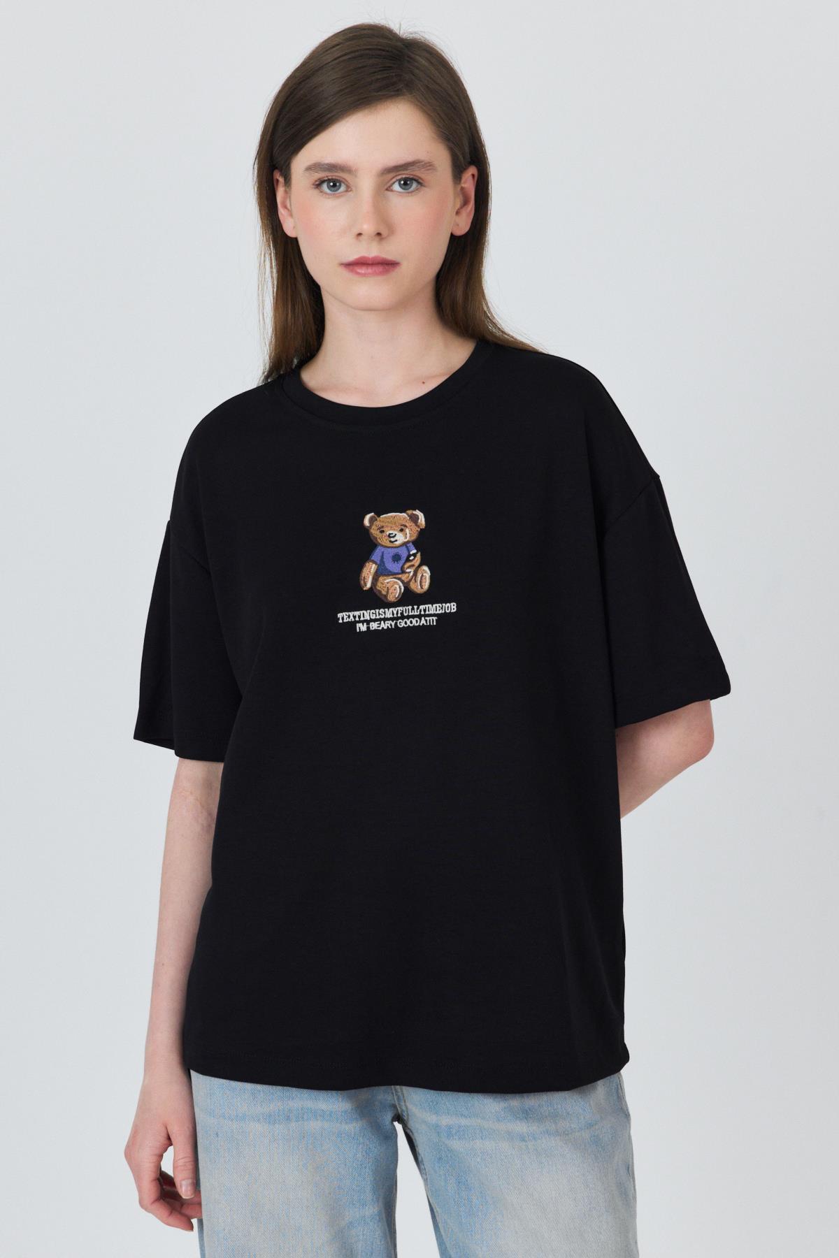 Siyah Ayıcık Baskılı Bisiklet Yaka Oversize Tişört 5530 