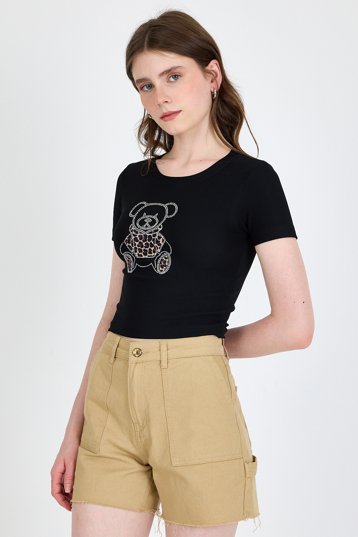 Siyah Ayıcık Baskılı Leopar Detaylı Slim Fit Crop Tişört 0549 - RAYS