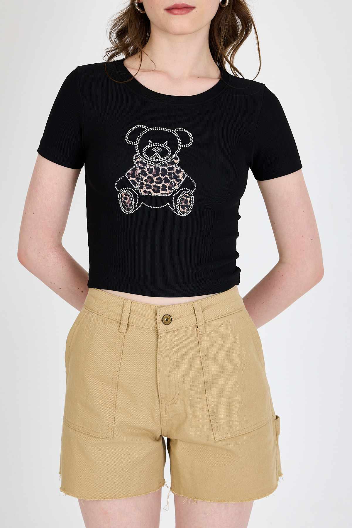 Siyah Ayıcık Baskılı Leopar Detaylı Slim Fit Crop Tişört 0549 - RAYS