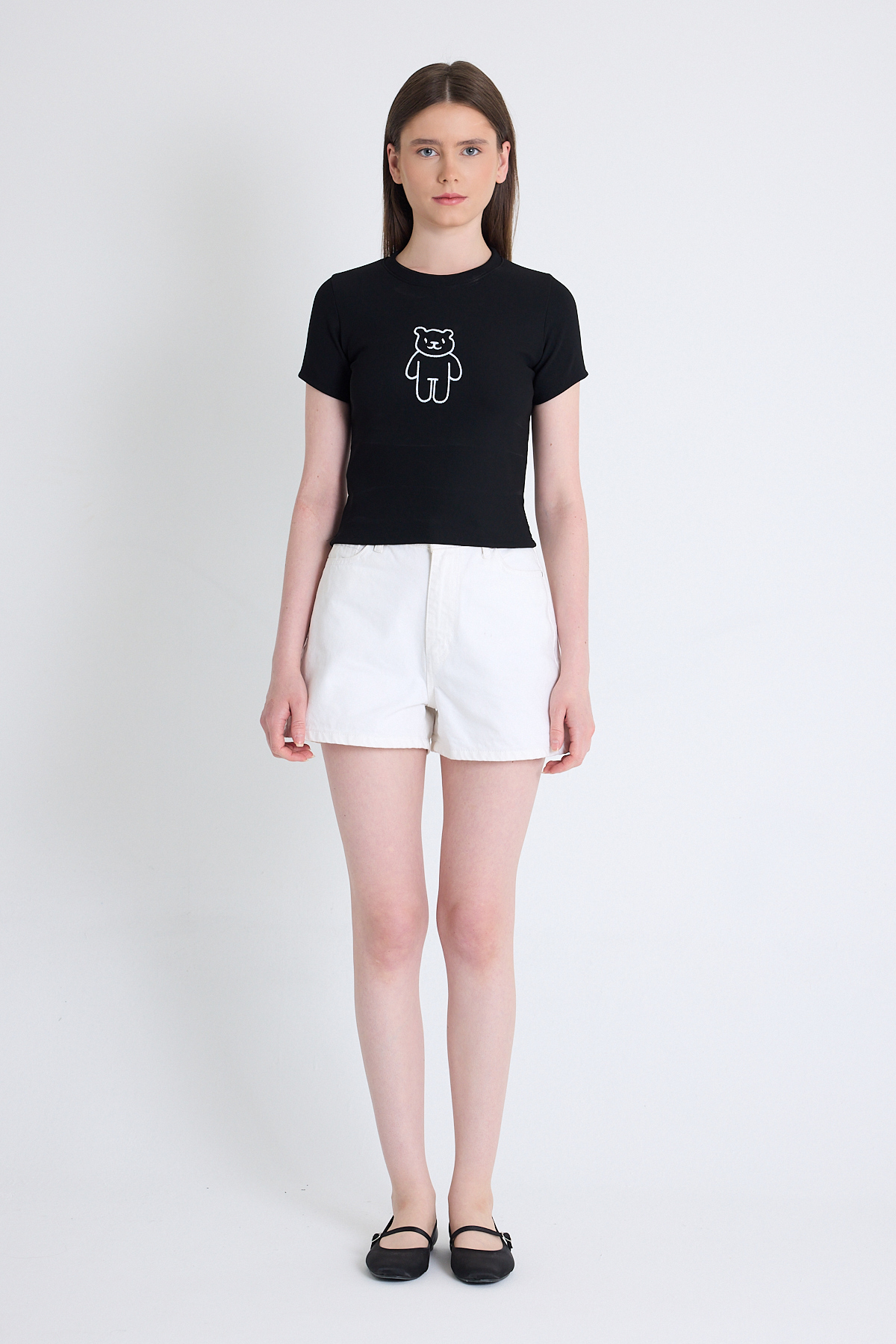 Siyah Ayıcık İşlemeli Slim Fit Crop Tişört 2217 - RAYS