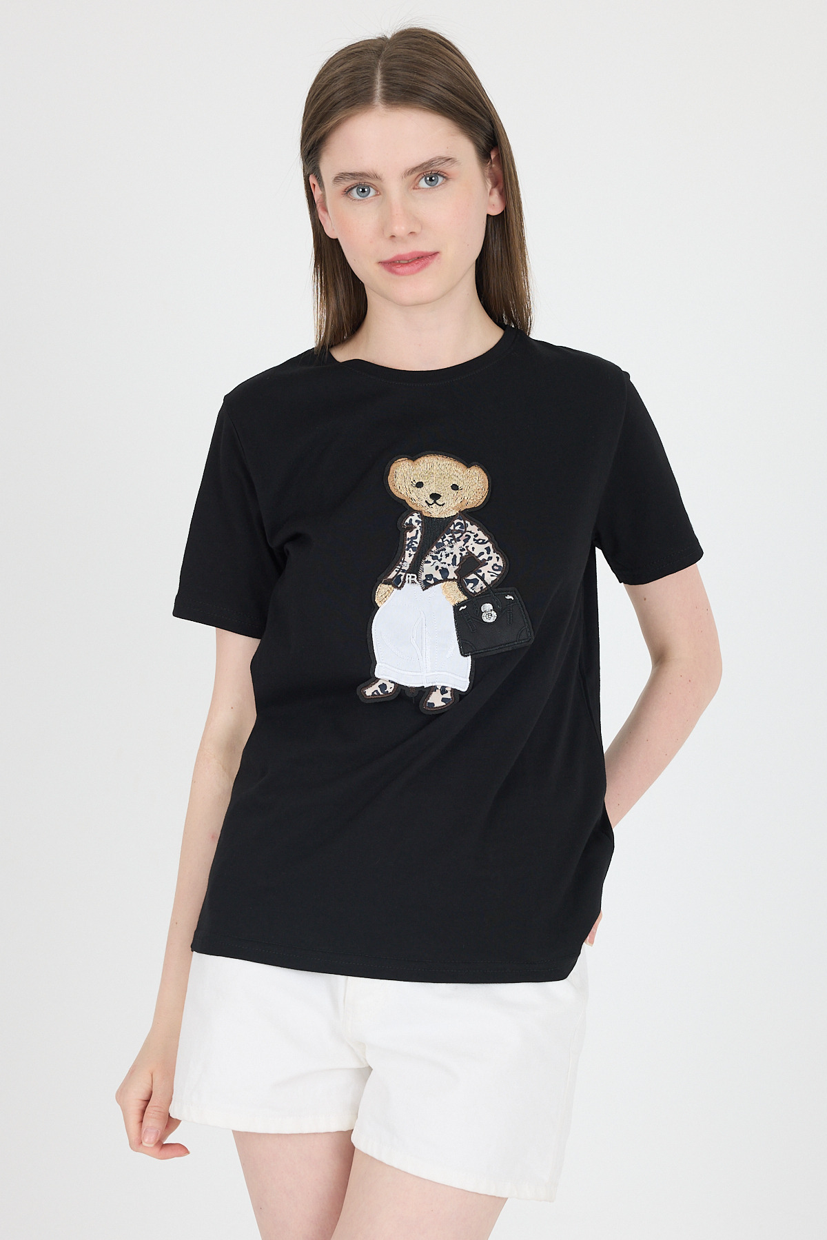 Siyah Ayıcık Nakışlı Regular Fit Tişört 252502 - RAYS