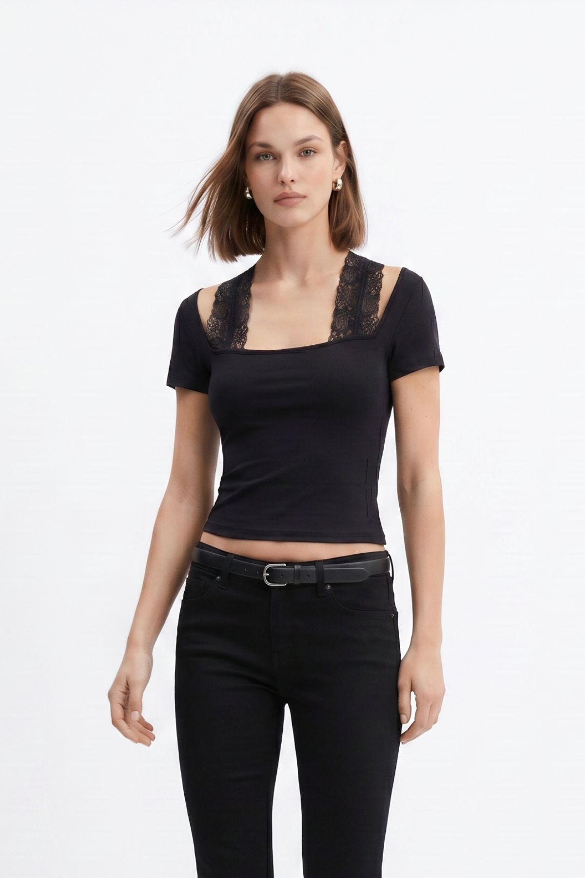 Siyah Bağlamalı Dantelli Kısa Kol Bluz 30007 - RAYS (1)