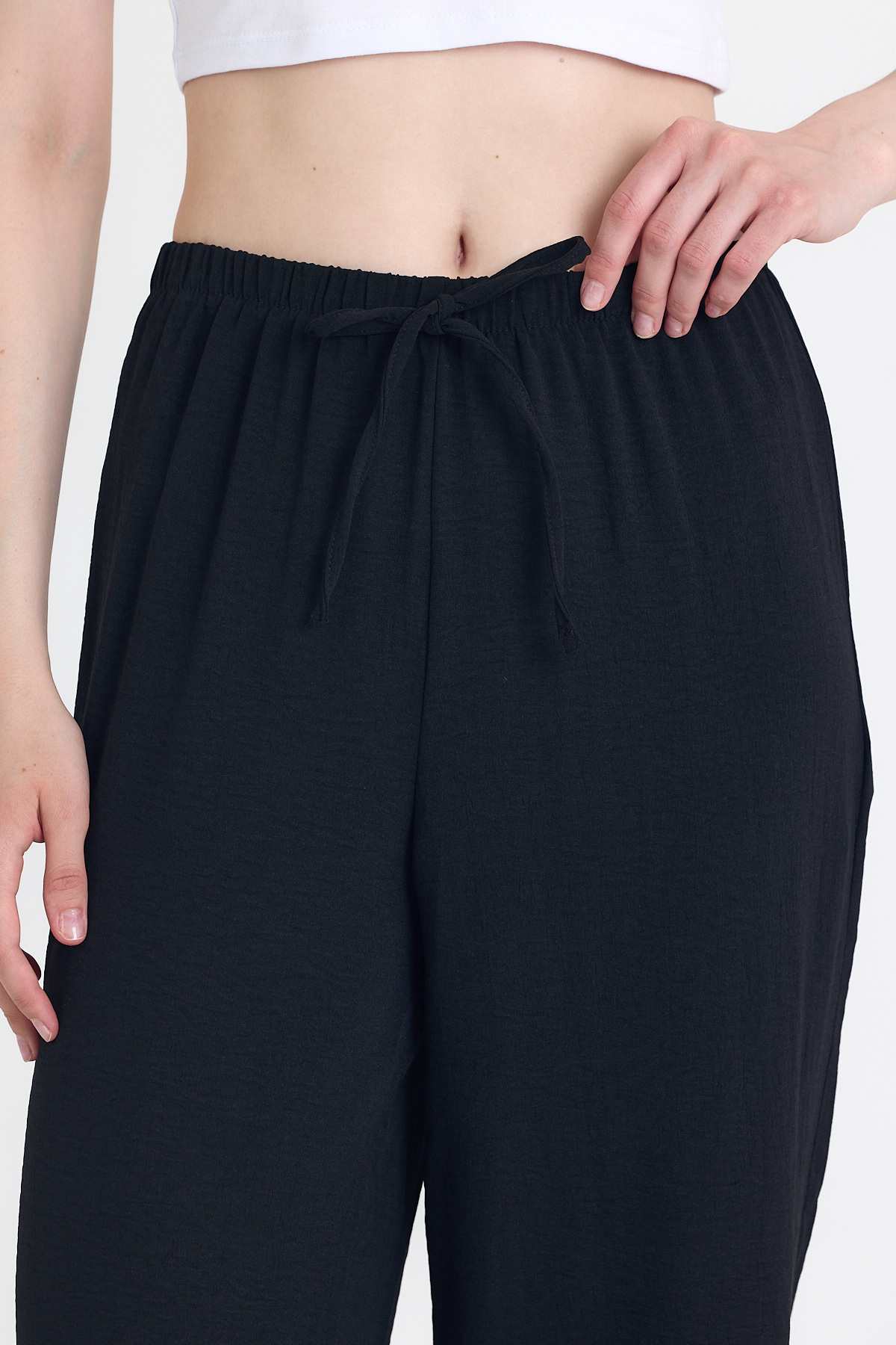 Siyah Beli Lastikli Bol Paça Dokuma Pantolon 4284-1 - 4