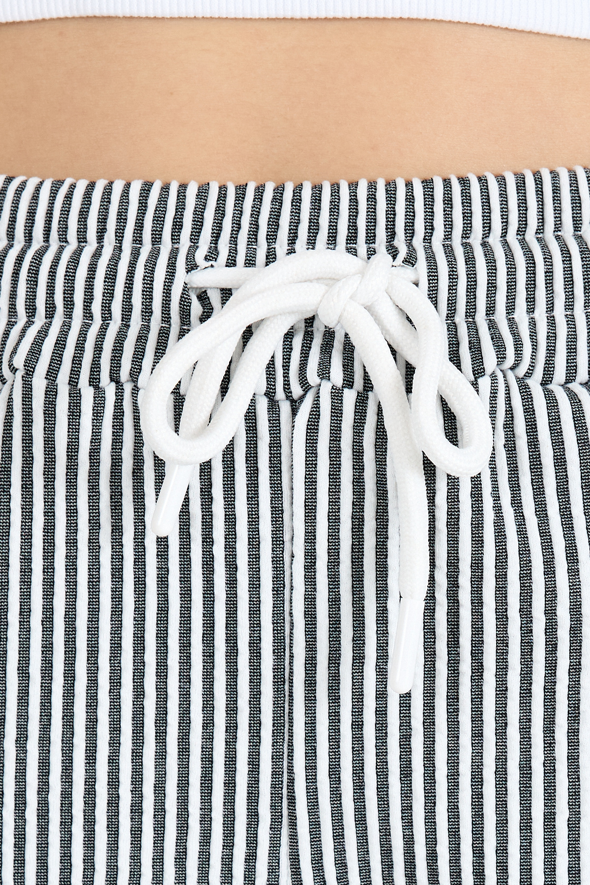 Siyah Beli Lastikli Çizgili Dokuma Şort 4094 - 4