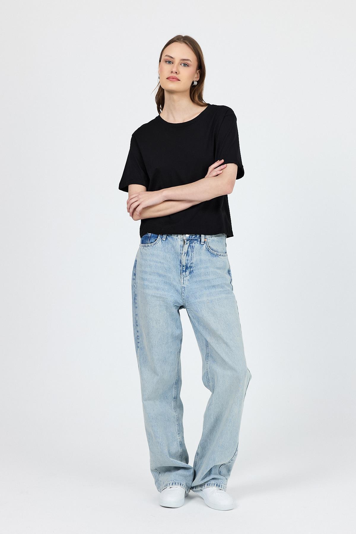 Siyah Bisiklet Yaka %100 Pamuk Relaxed Fit Tişört 2142M - 8