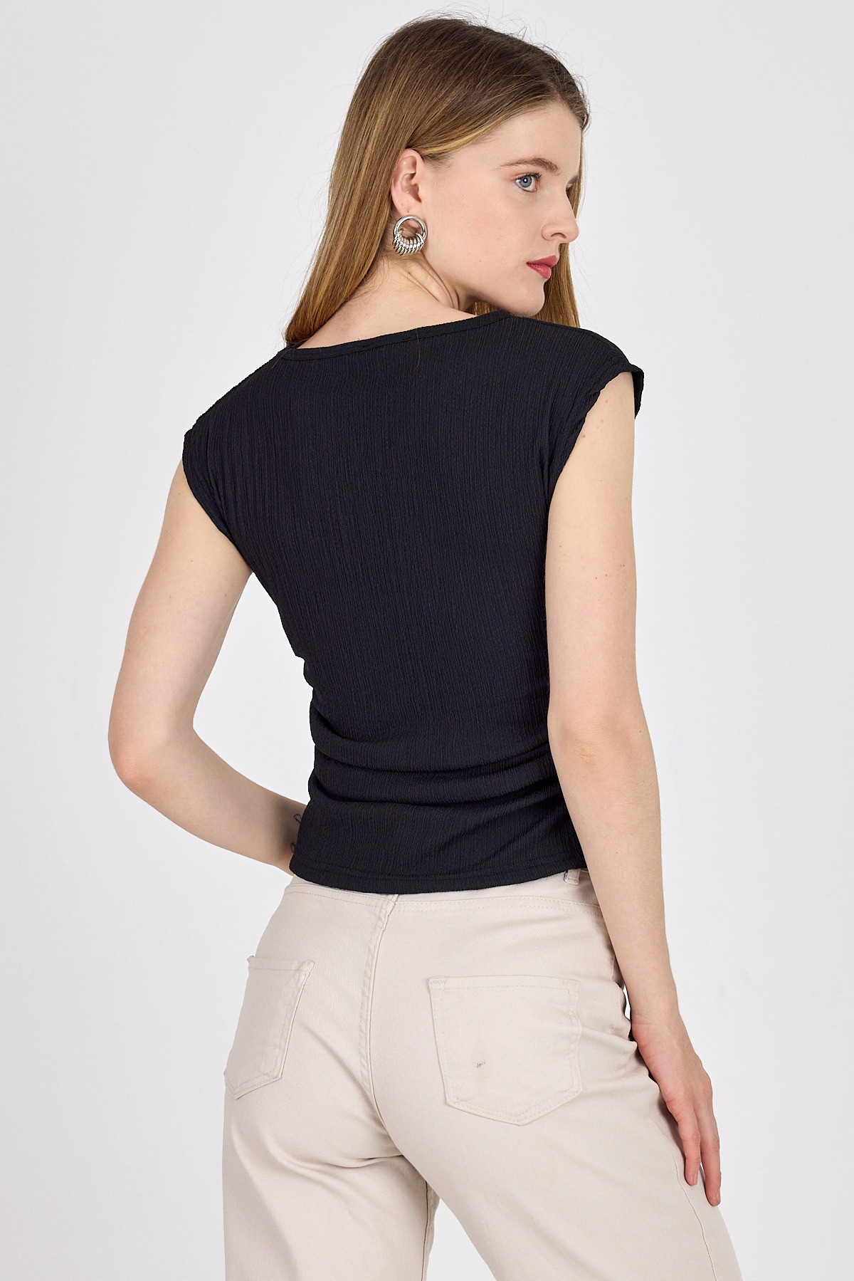 Siyah Bisiklet Yaka Bel Büzgülü Bluz 2301 - 5