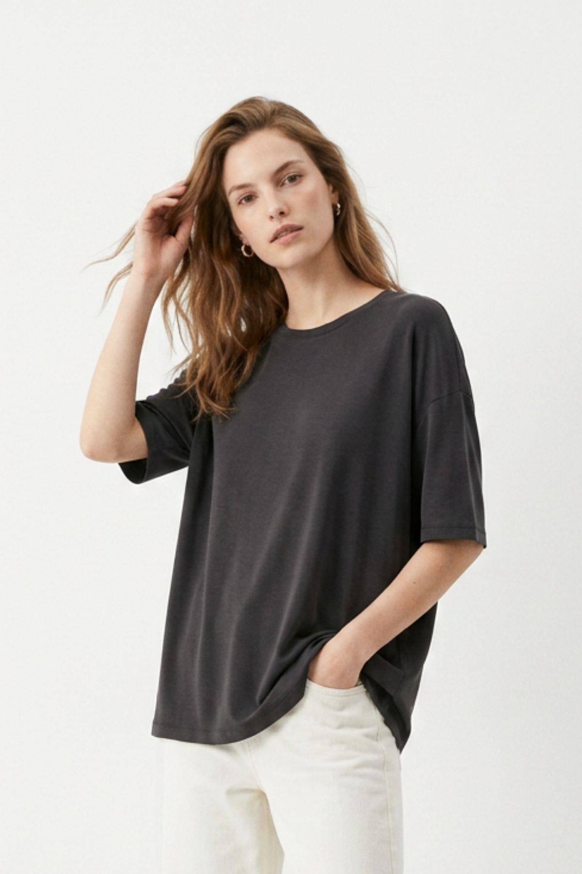 Siyah Bisiklet Yaka Oversize Tişört 3659 - 1