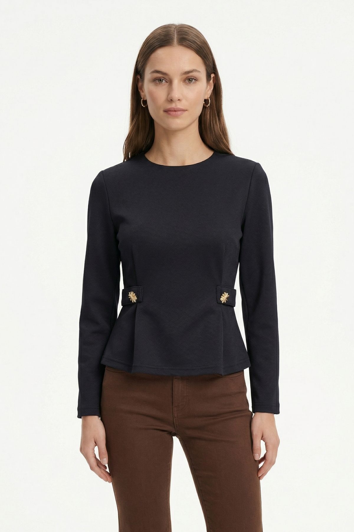 Siyah Bisiklet Yaka Uzun Kol Düğmeli Bluz 8492A - RAYS (1)