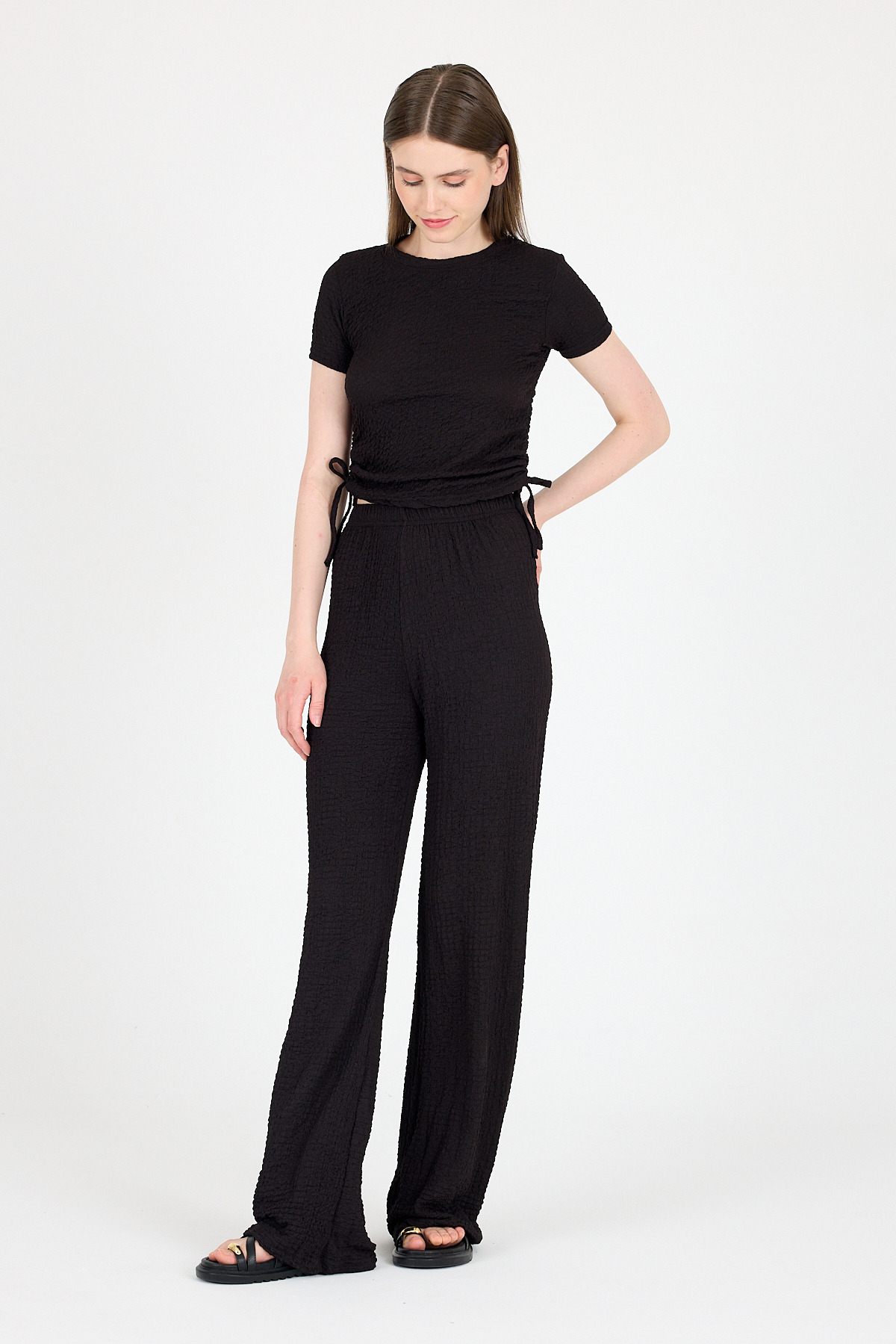 Siyah Bürümcük Dokulu Büzgülü Crop ve Geniş Paça Pantolon Takımı 3001 - RAYS