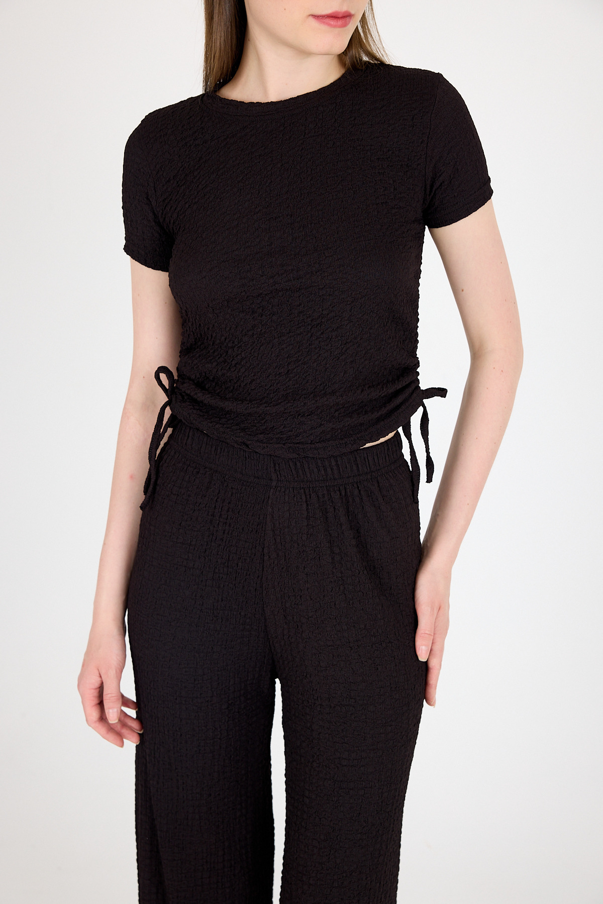 Siyah Bürümcük Dokulu Büzgülü Crop ve Geniş Paça Pantolon Takımı 3001 - 4