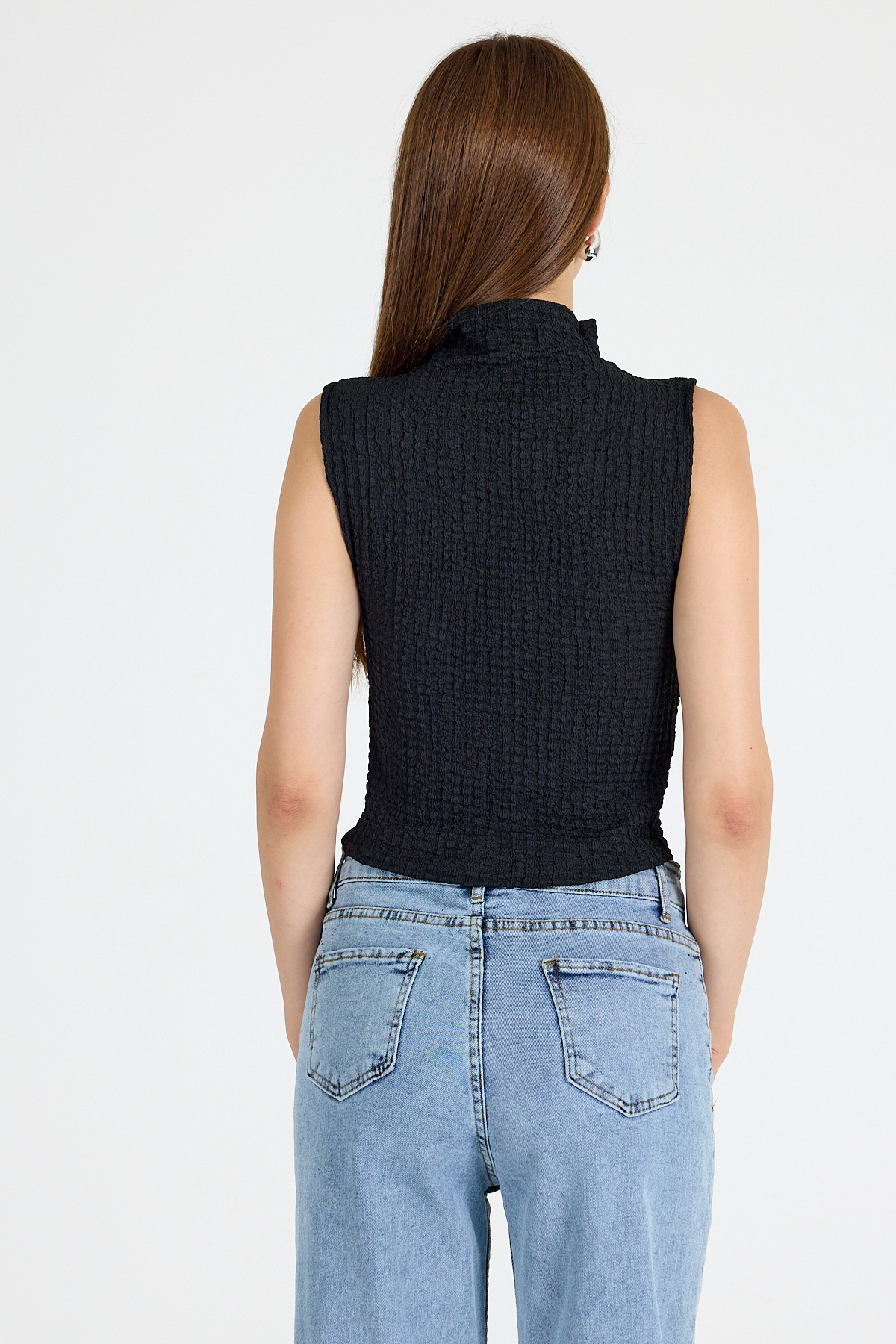 Siyah Bürümcük Kumaş Dik Yaka Kolsuz Bluz 3458 - 5