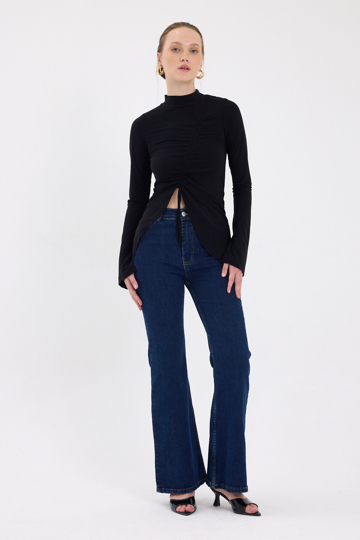 Siyah Büzgü Detaylı Balıkçı Yaka Bluz 2458 - RAYS