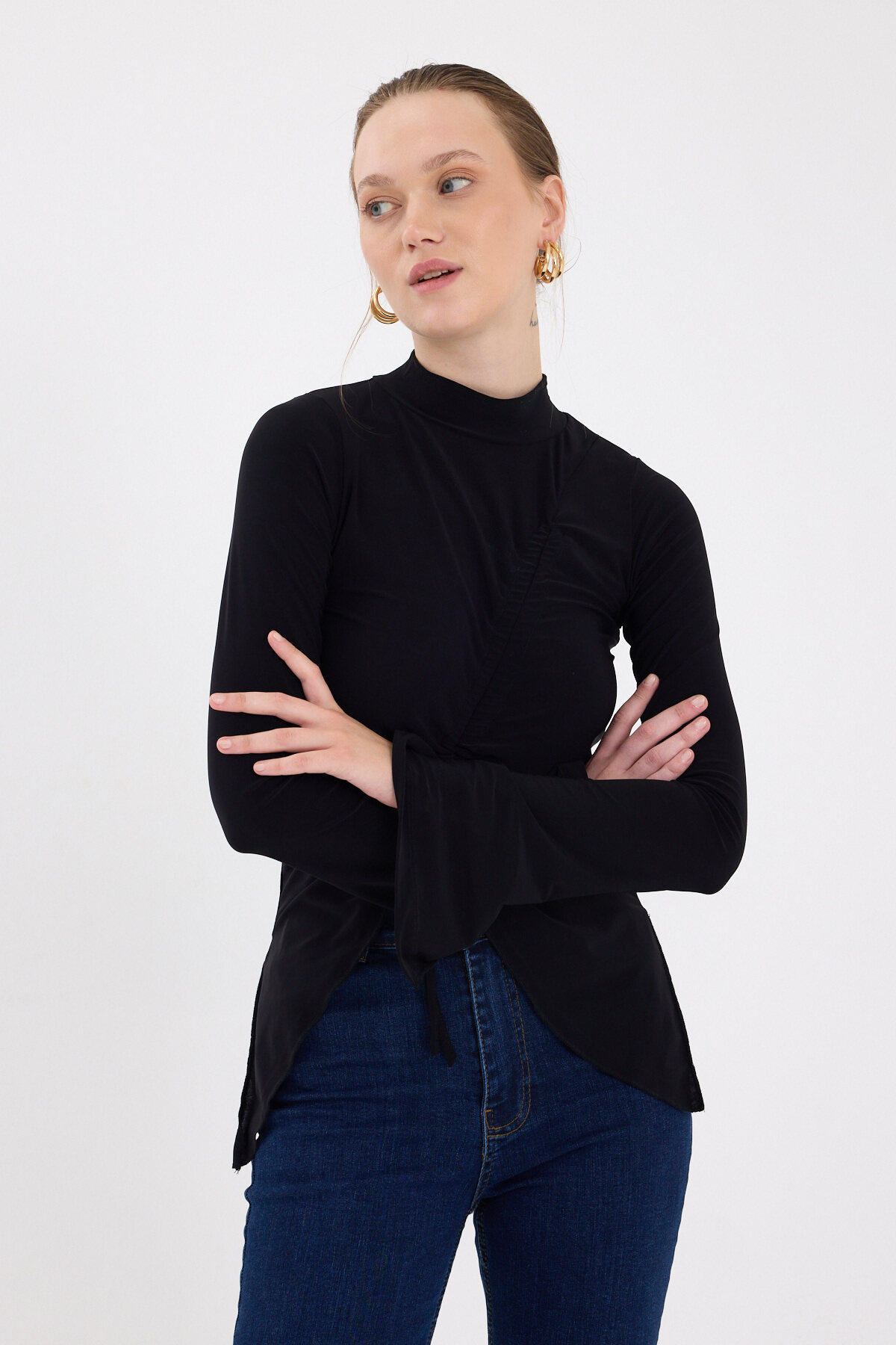 Siyah Büzgü Detaylı Balıkçı Yaka Bluz 2458 - 6