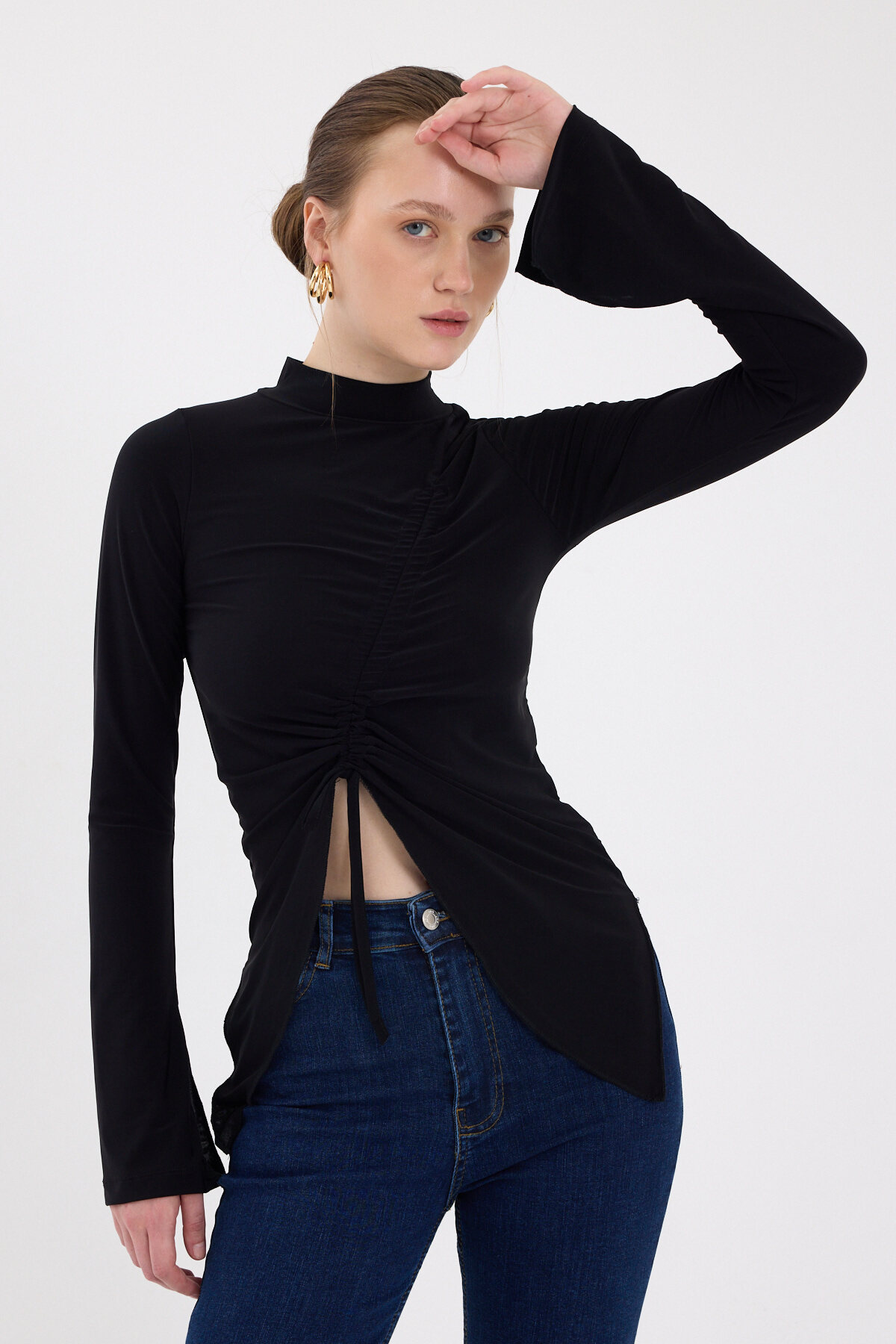 Siyah Büzgü Detaylı Balıkçı Yaka Bluz 2458 - RAYS