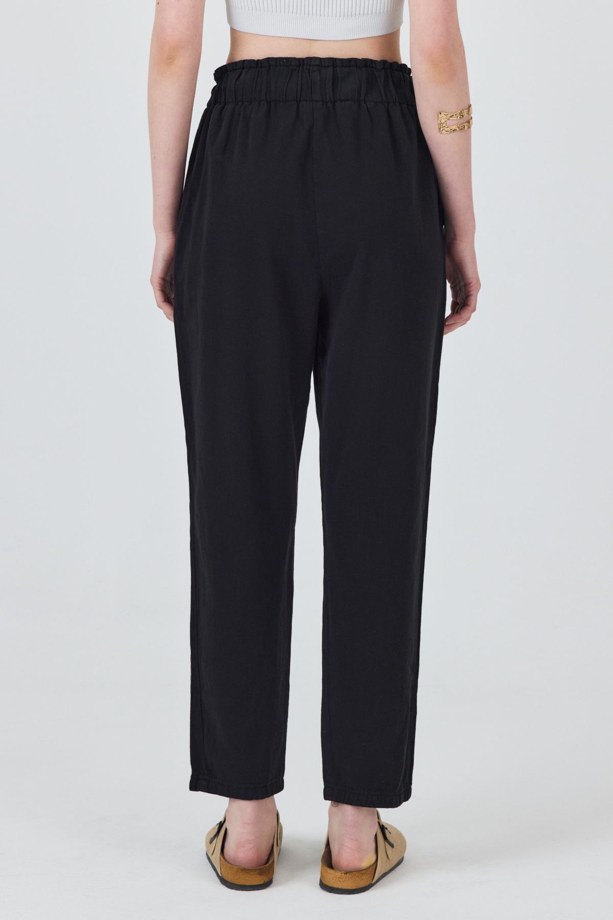 Siyah Cep Düğme Detaylı Bel Lastikli Pantolon 006 - 5