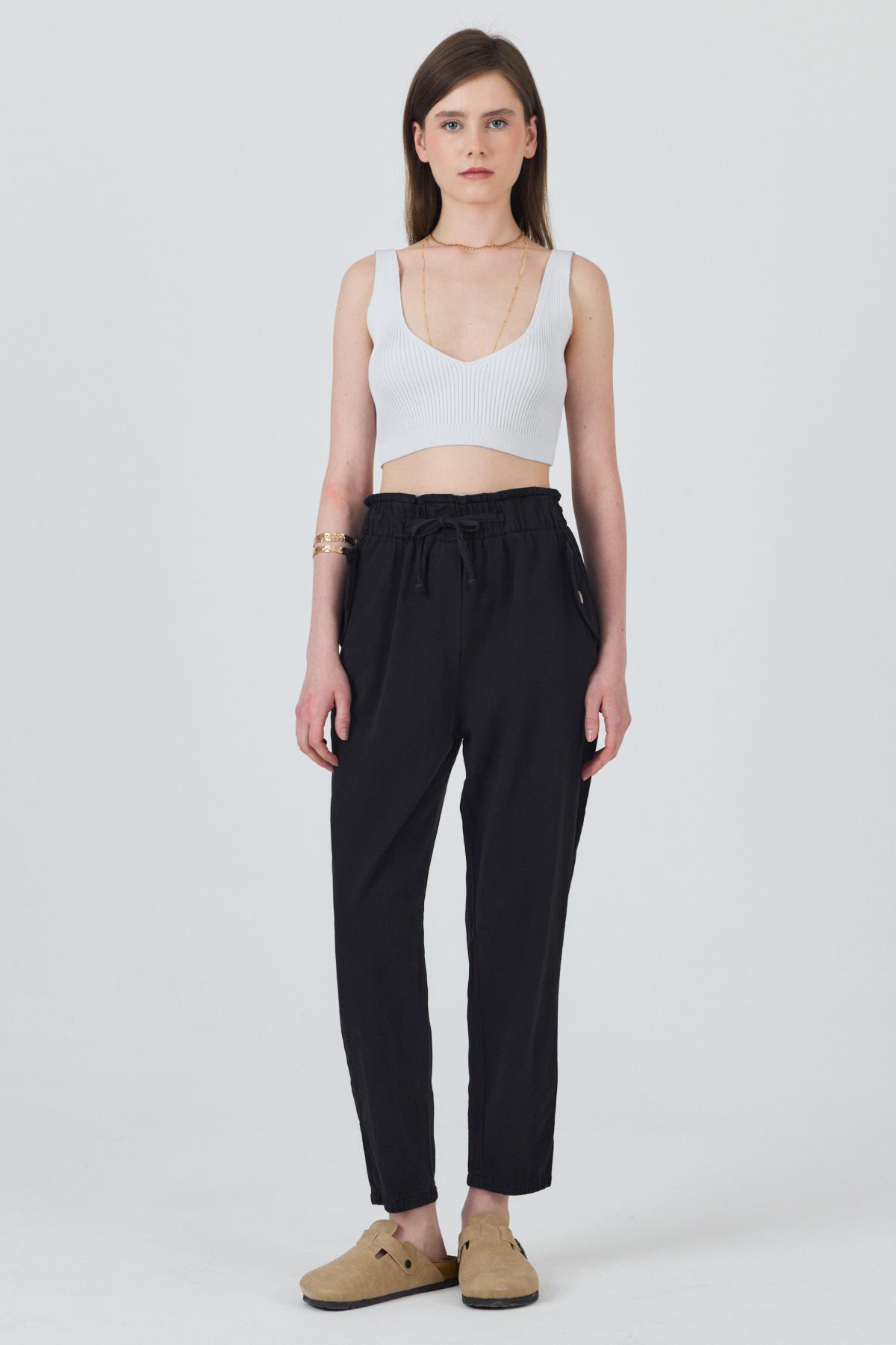 Siyah Cep Düğme Detaylı Bel Lastikli Pantolon 006 - 1