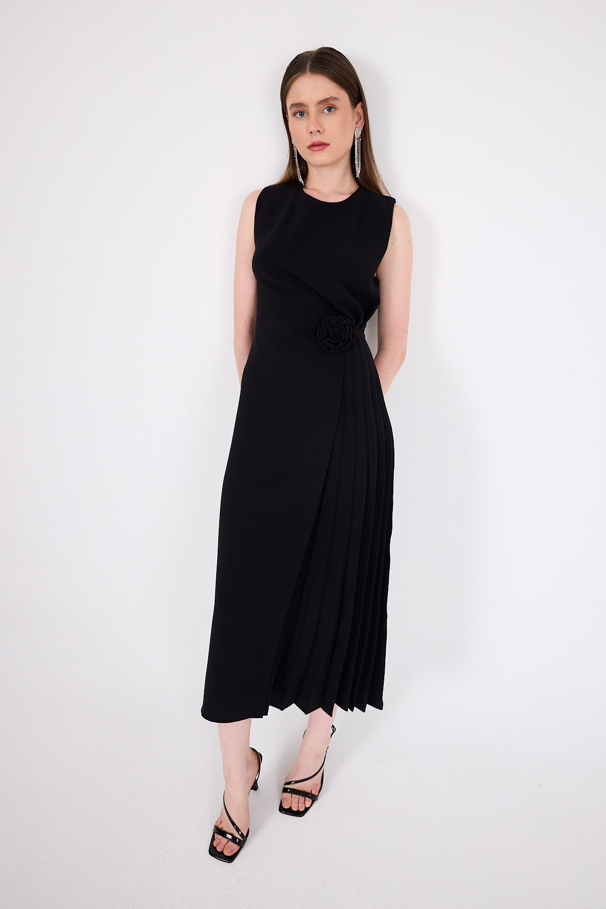 Siyah Çiçek Detaylı Pliseli Midi Abiye Elbise 251671 - 6