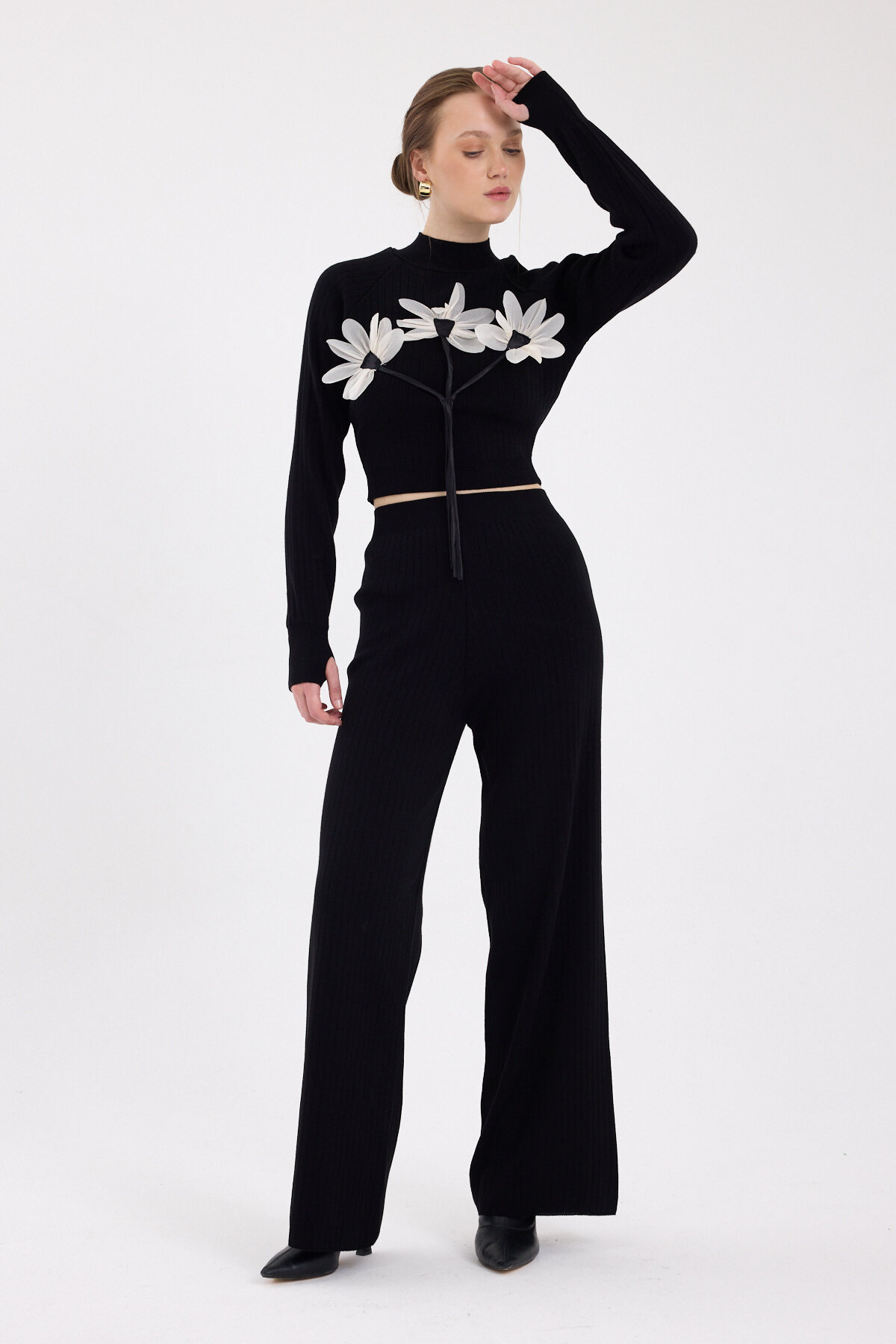 Siyah Çiçek Detaylı Triko Alt Üst Kadın Takım 7075 - RAYS