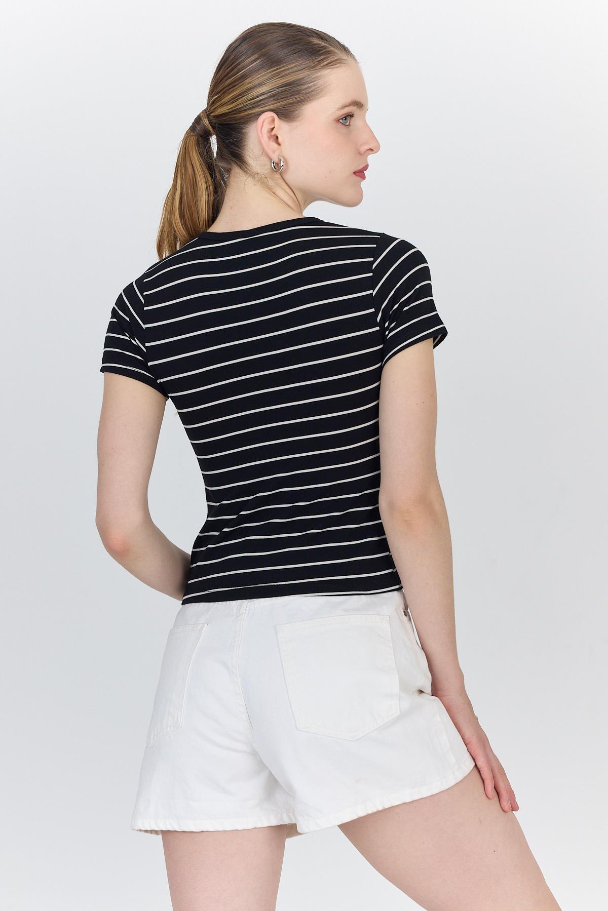 Siyah Çizgili Pamuklu Crop Tişört 4014 - 5