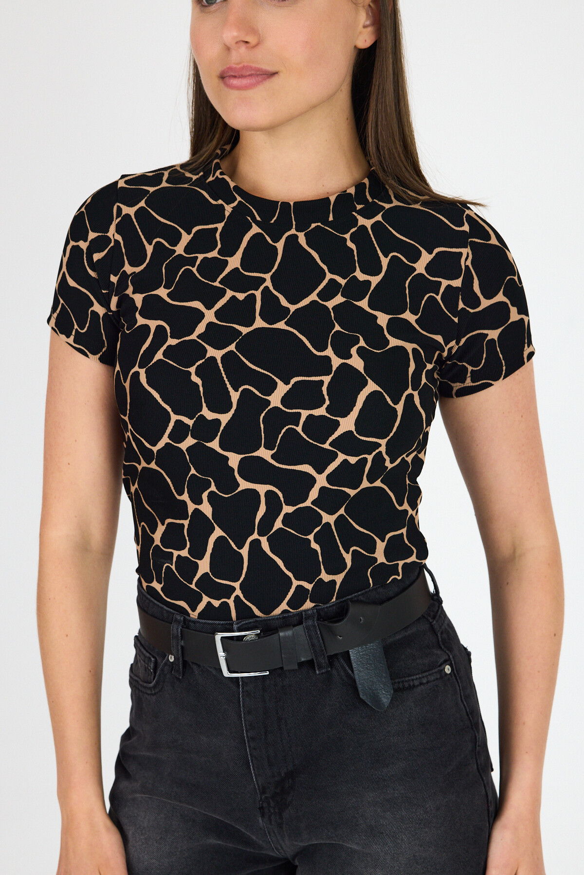 Siyah Desenli Bisiklet Yaka Kısa Kollu Crop Tişört 1760 - 4