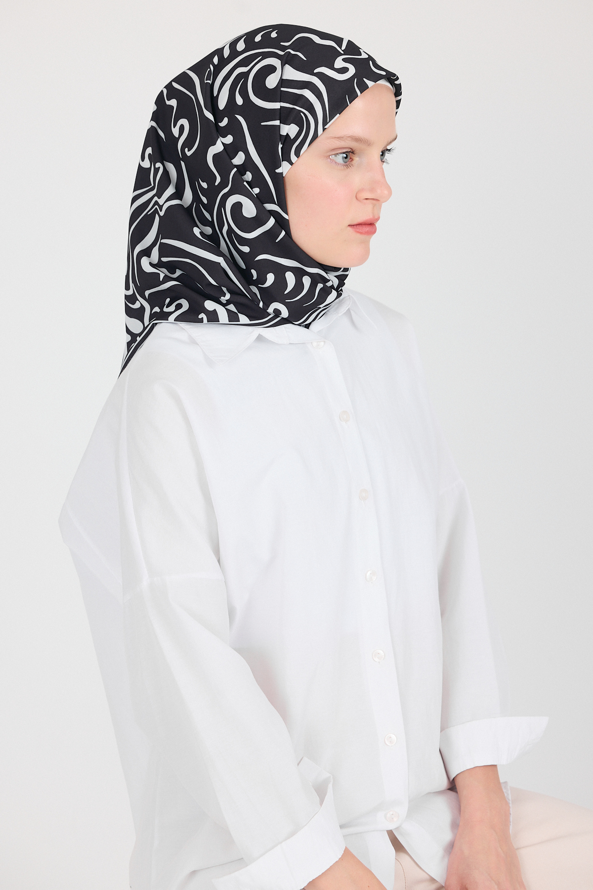 Siyah Desenli Eşarp 5694 - 1