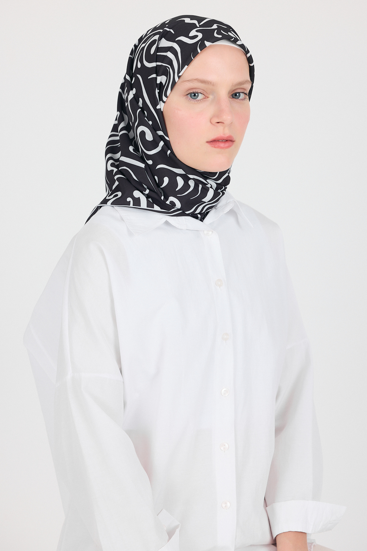 Siyah Desenli Eşarp 5694 - 5