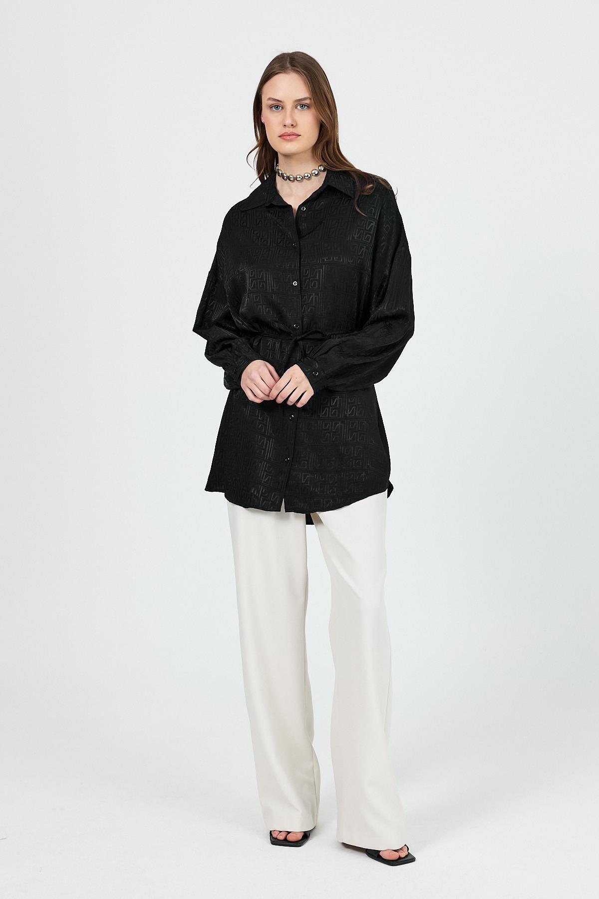 Siyah Desenli Saten Görünümlü İp Bağlama Detaylı Gömlek 4293A - 2