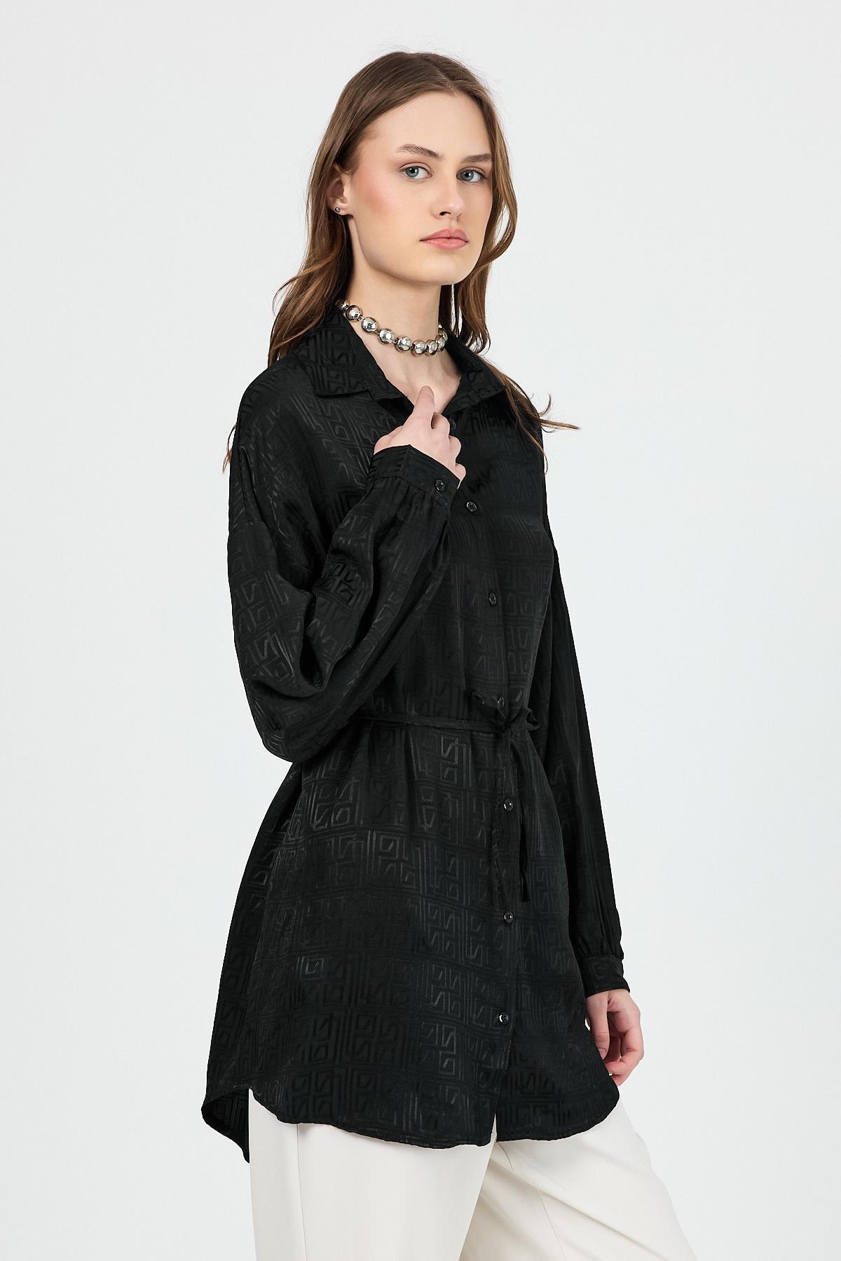 Siyah Desenli Saten Görünümlü İp Bağlama Detaylı Gömlek 4293A - 3