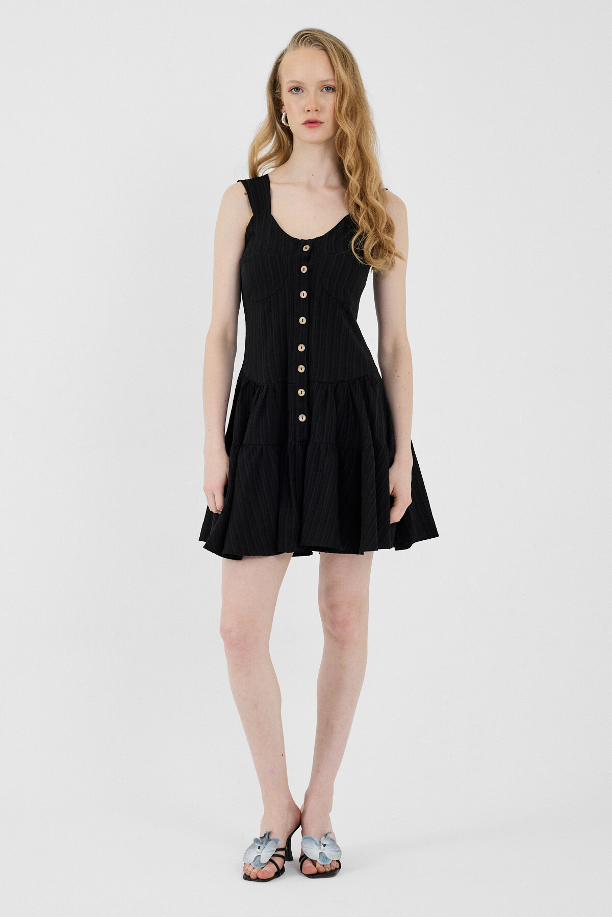 Siyah Düğmeli Askılı Kat Etekli Mini Elbise 8042A 