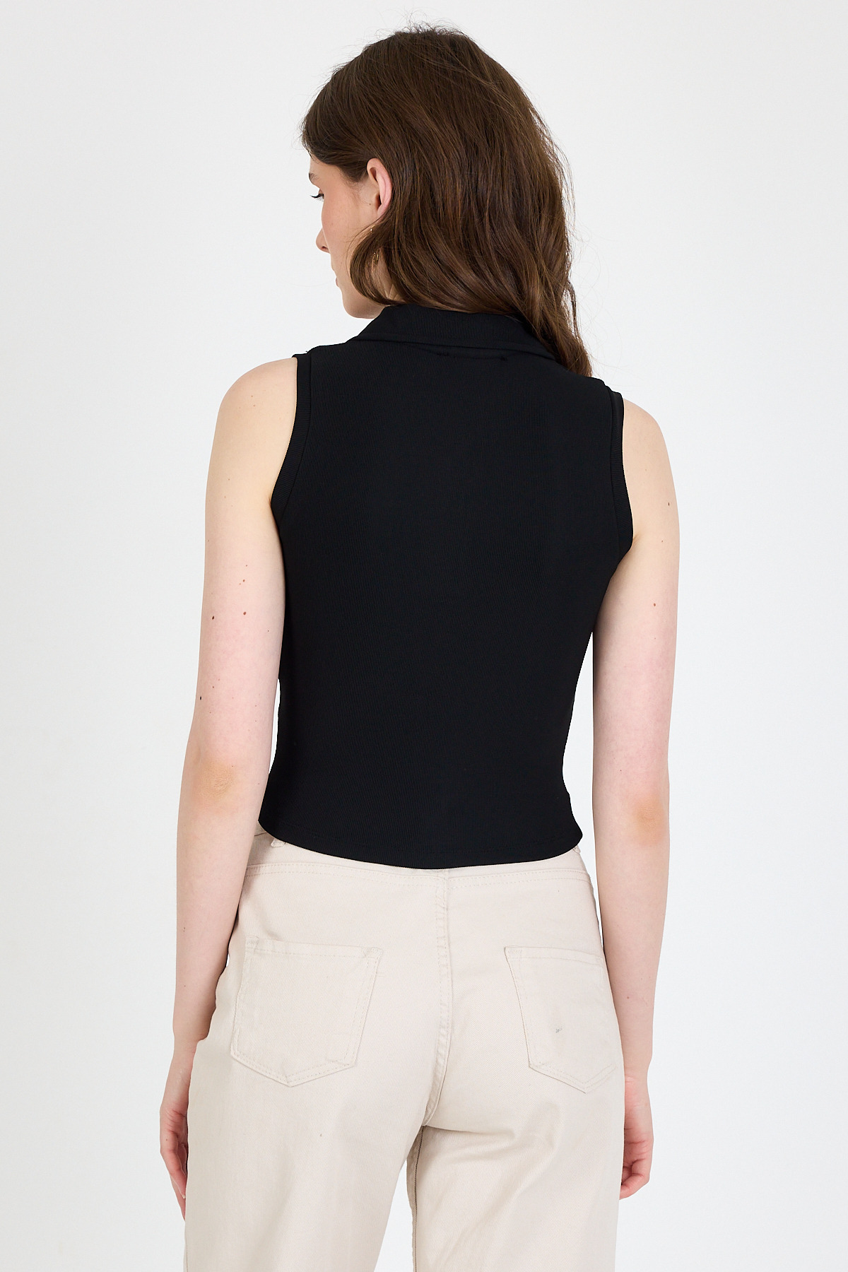 Siyah Düğmeli Polo Yaka Sıfır Kol Örme Bluz 2219 - 5