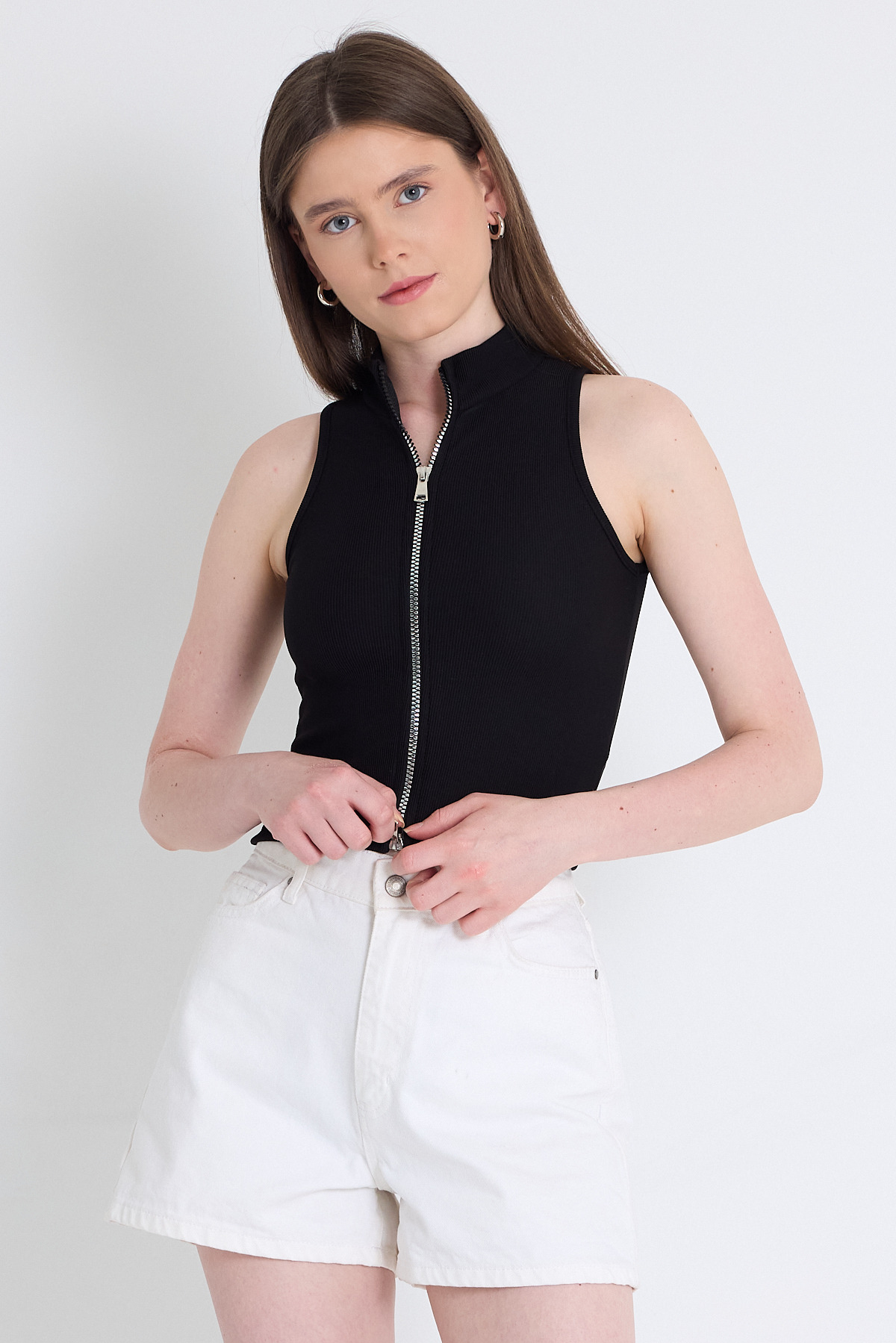 Siyah Fermuar Detaylı Kolsuz Crop Bluz 2226 - 5